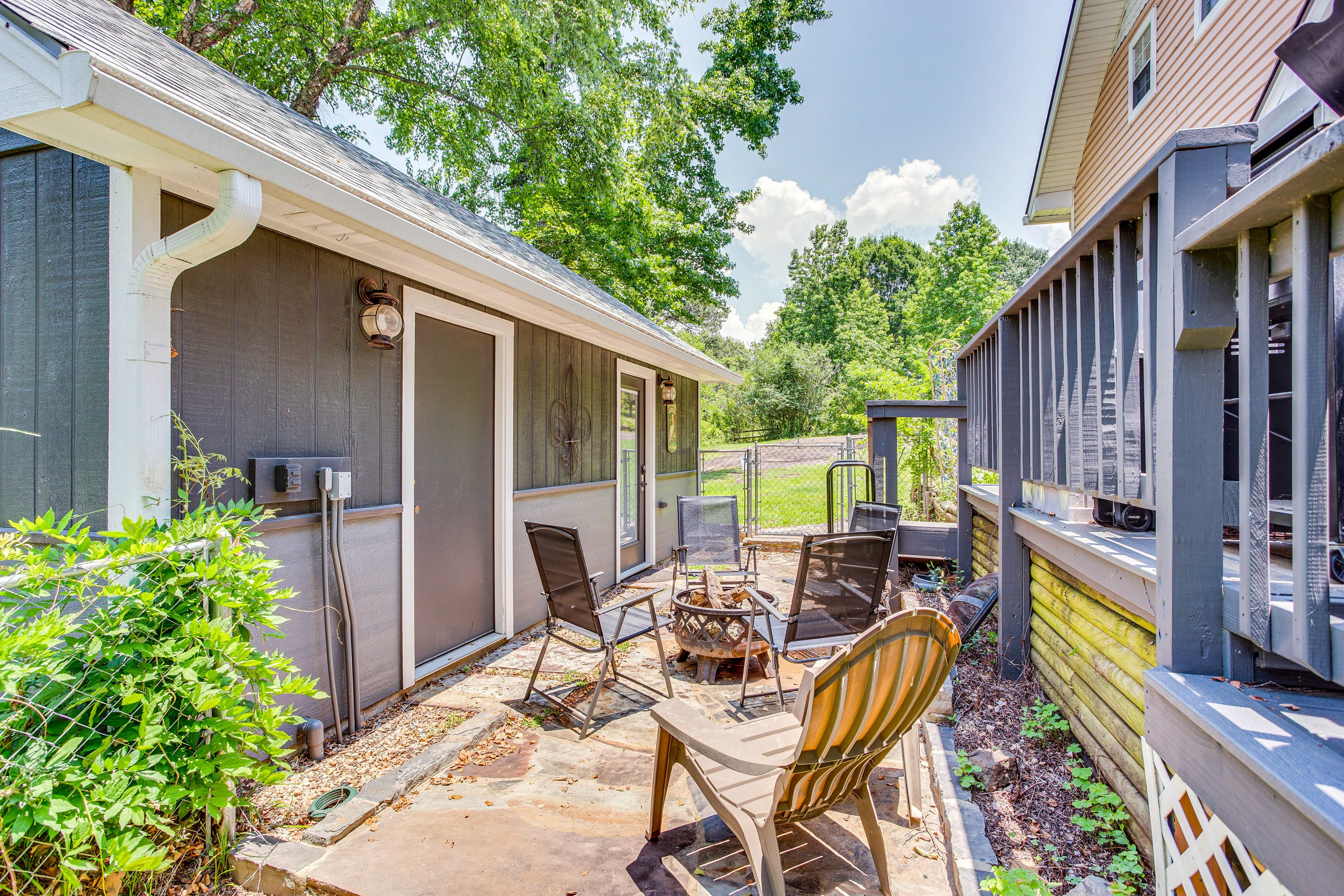 Private Patio | Lake Lounge Studio