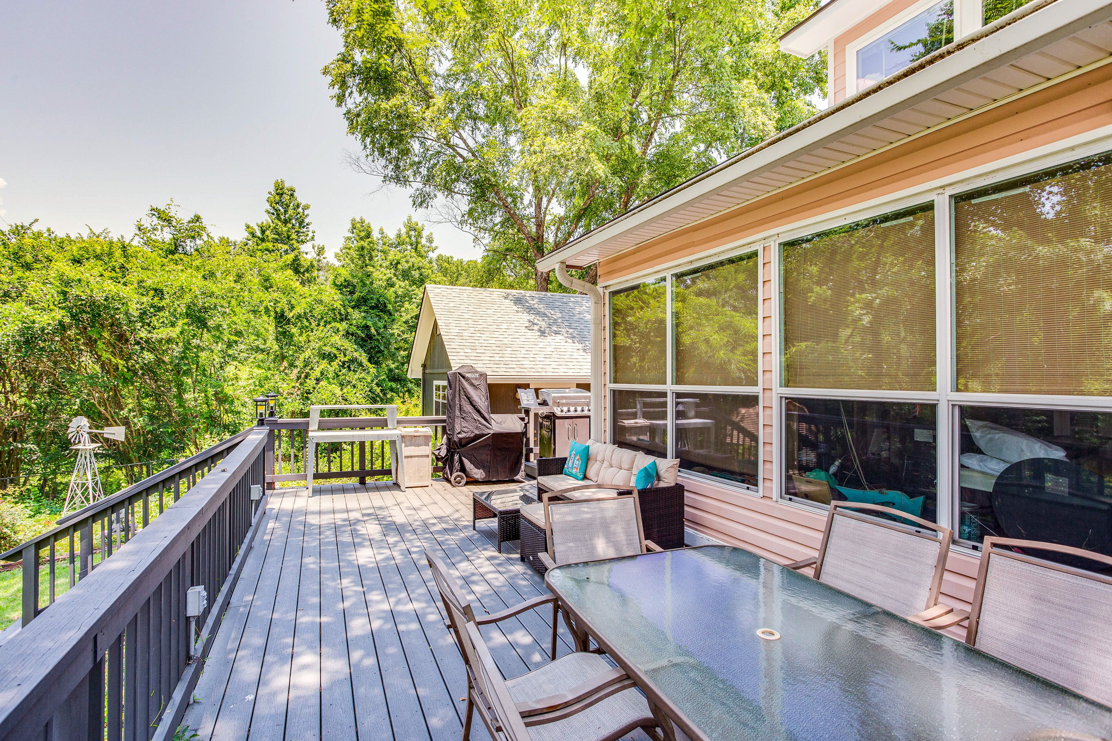 Shared Amenities | Furnished Deck | Gas Grill