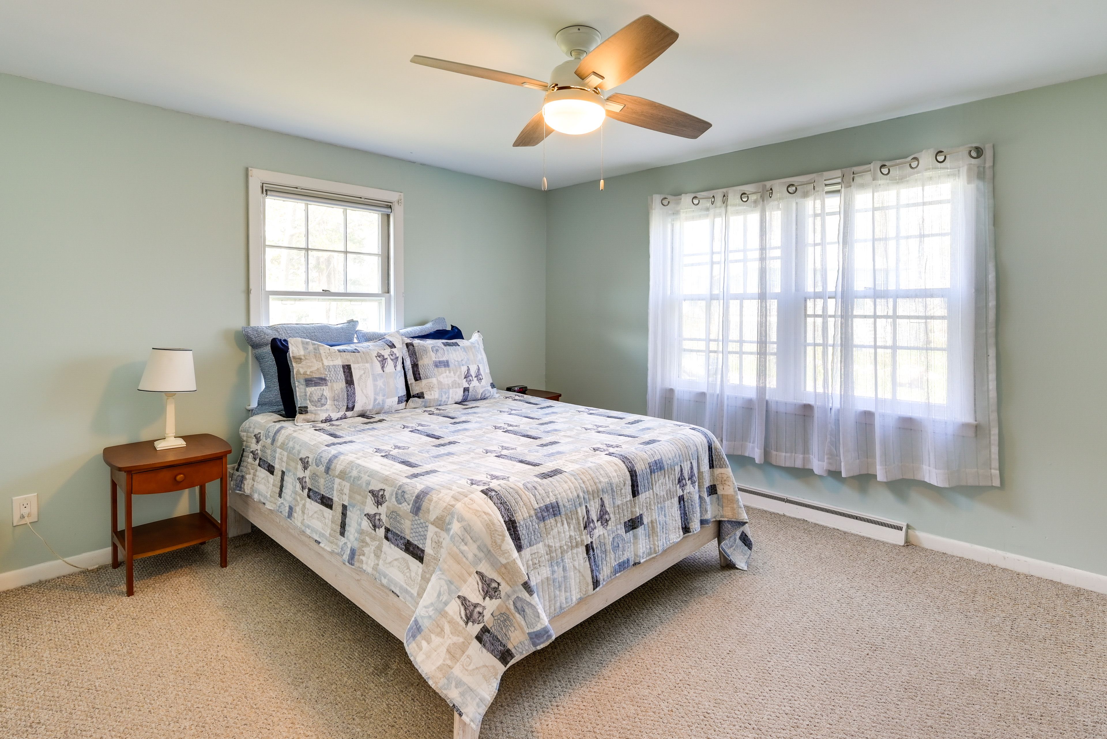 Bedroom 2 | Queen Bed | 1st Floor