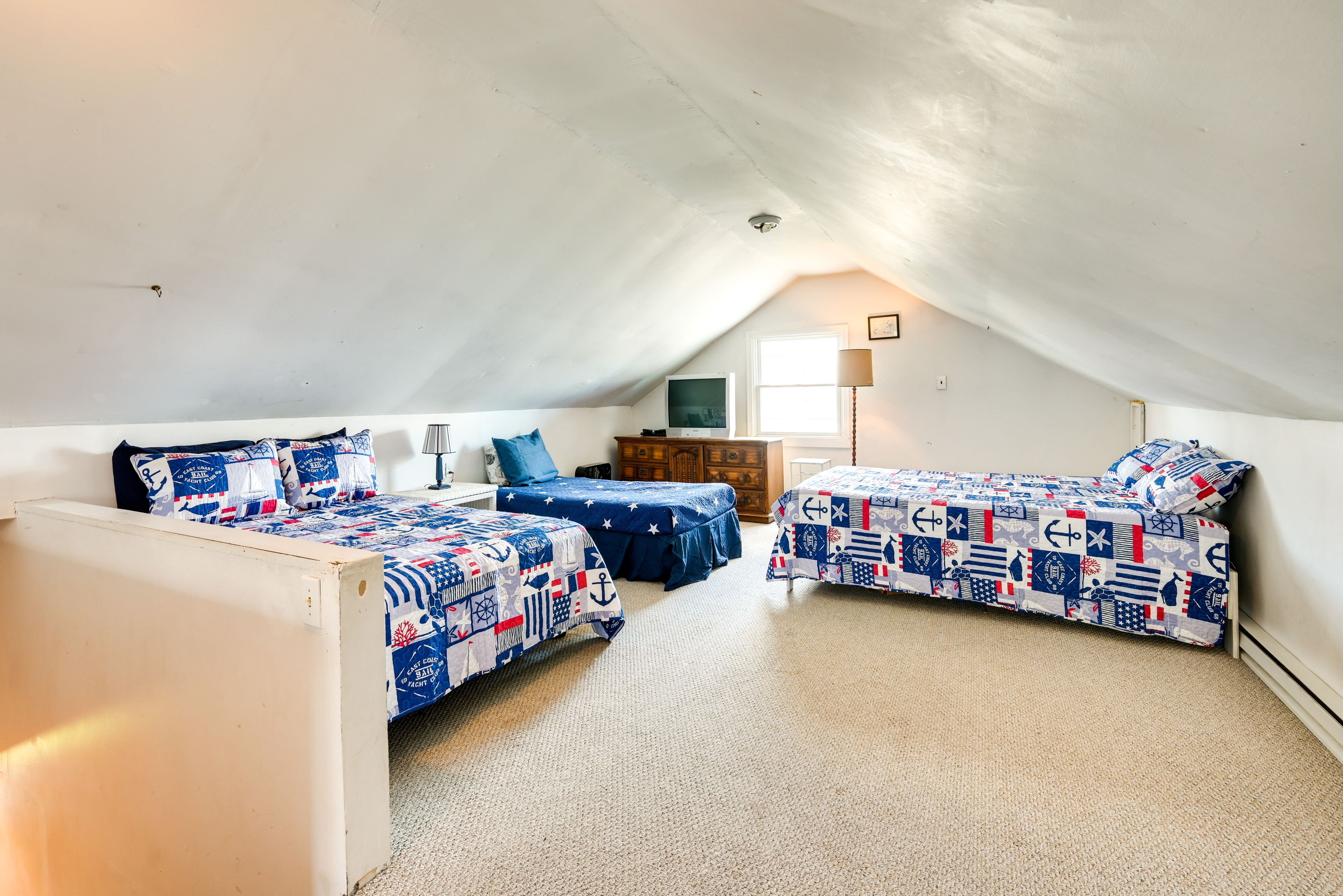 Bedroom 3 | Full Bed | 6 Twin Beds | 2nd Floor