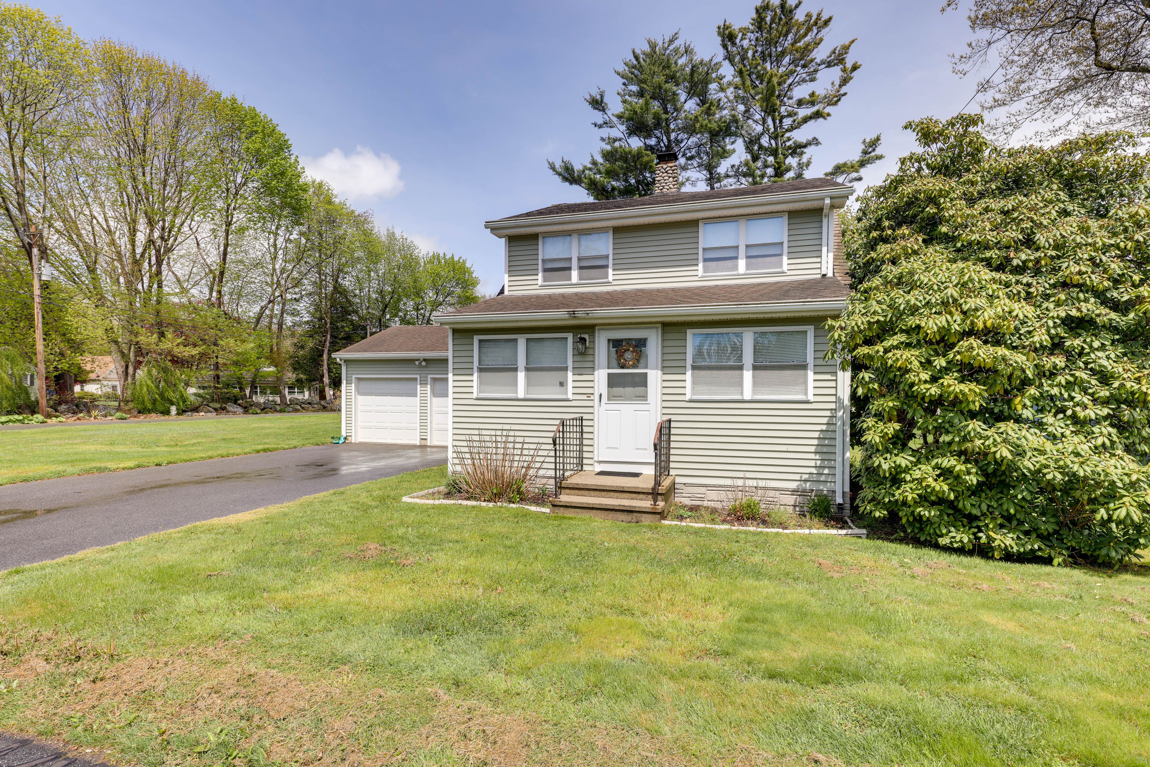 Old Saybrook Vacation Rental | 3BR | 2BA | 1,740 Sq Ft | 3 Steps to Enter