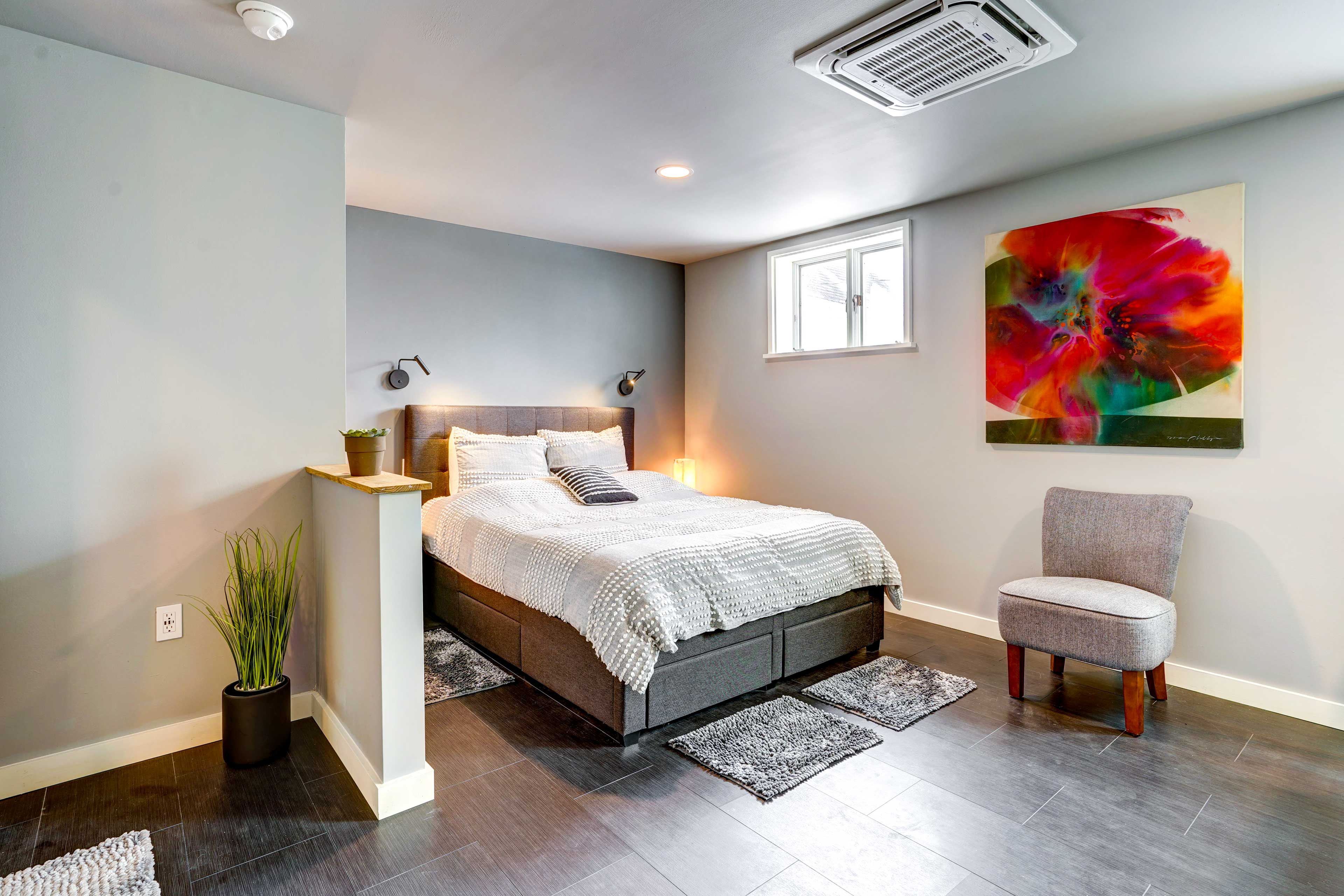 Bedroom 2 | Queen Bed