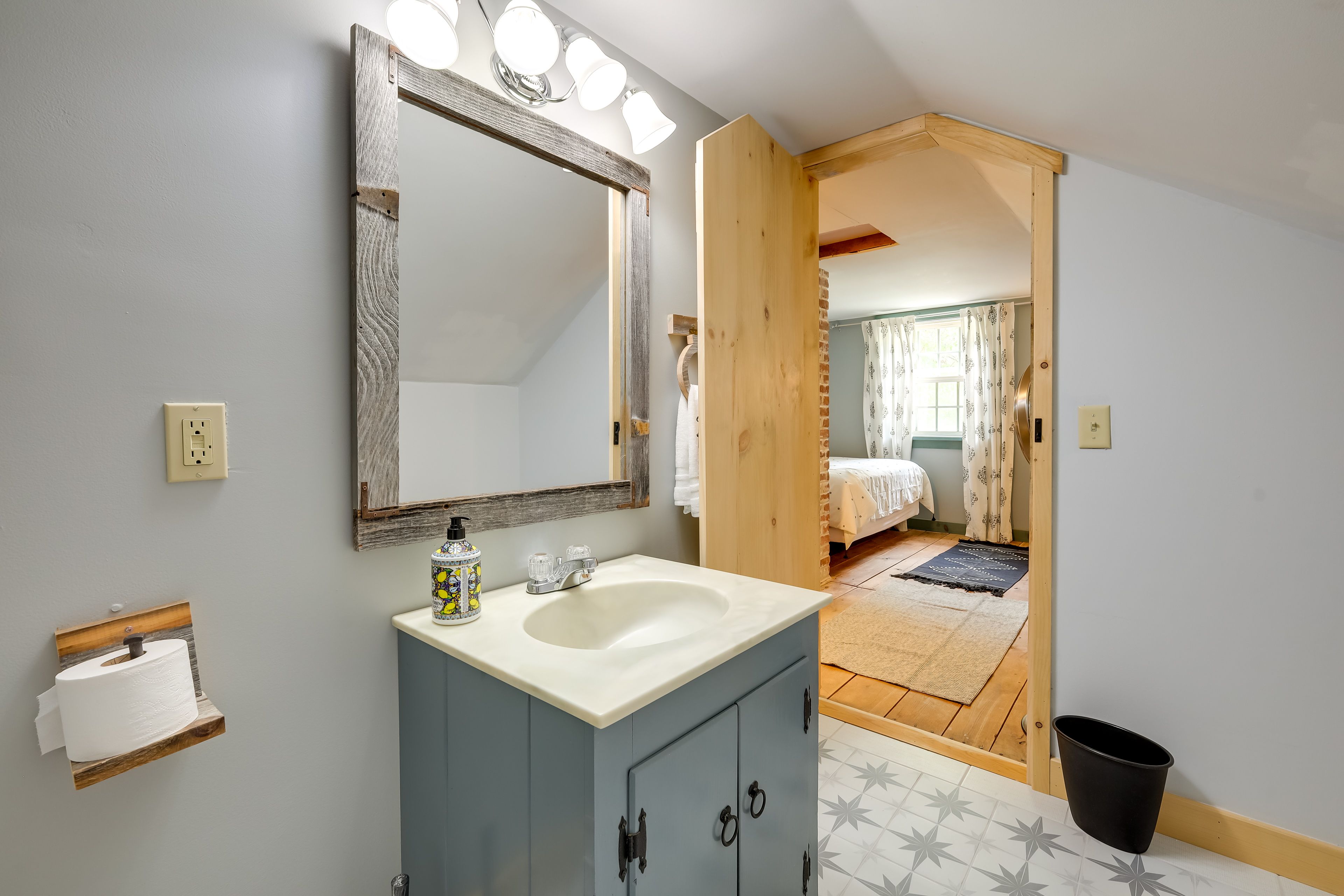 En-Suite Half Bathroom