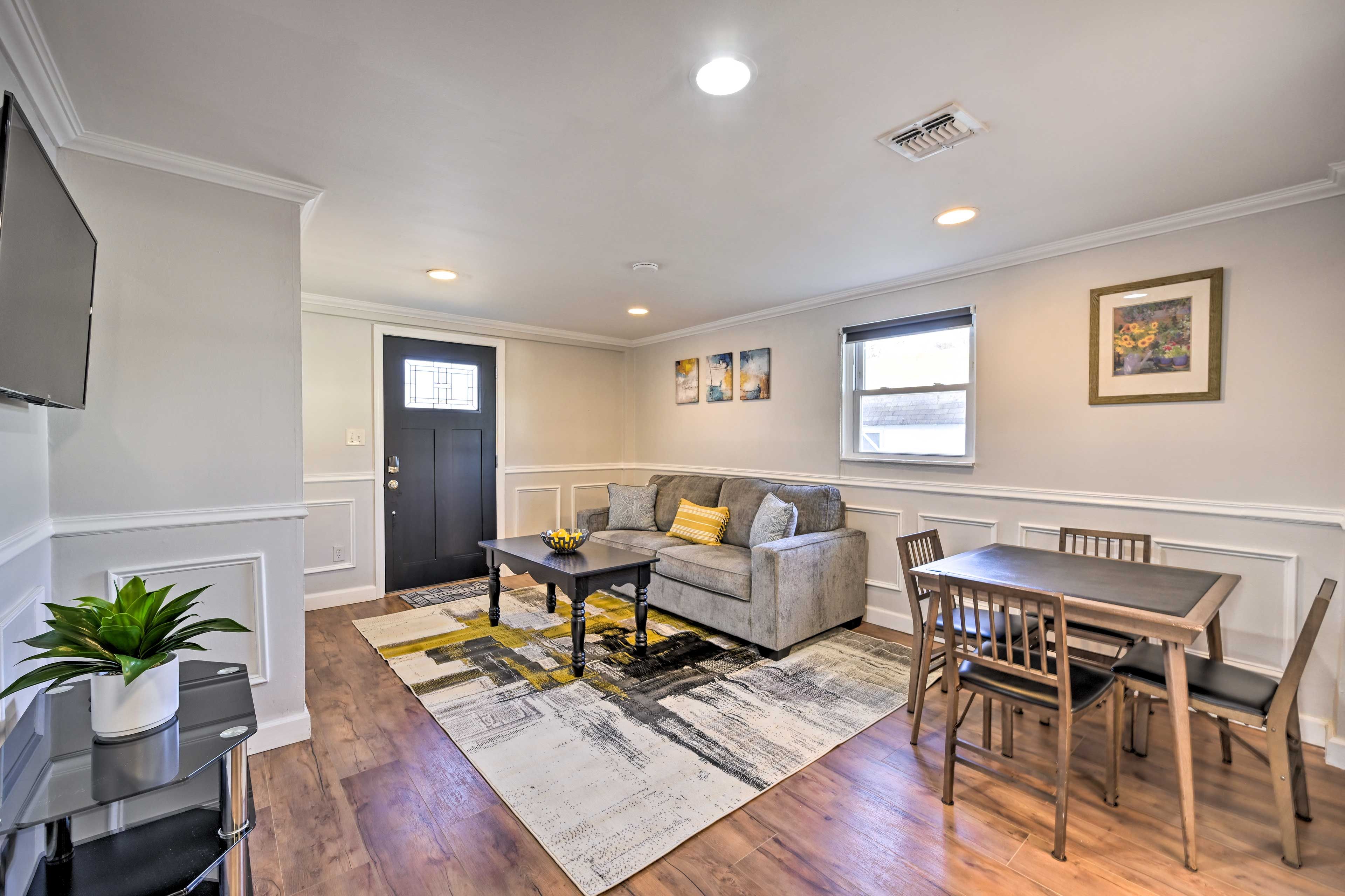 Living Room | Smart TV