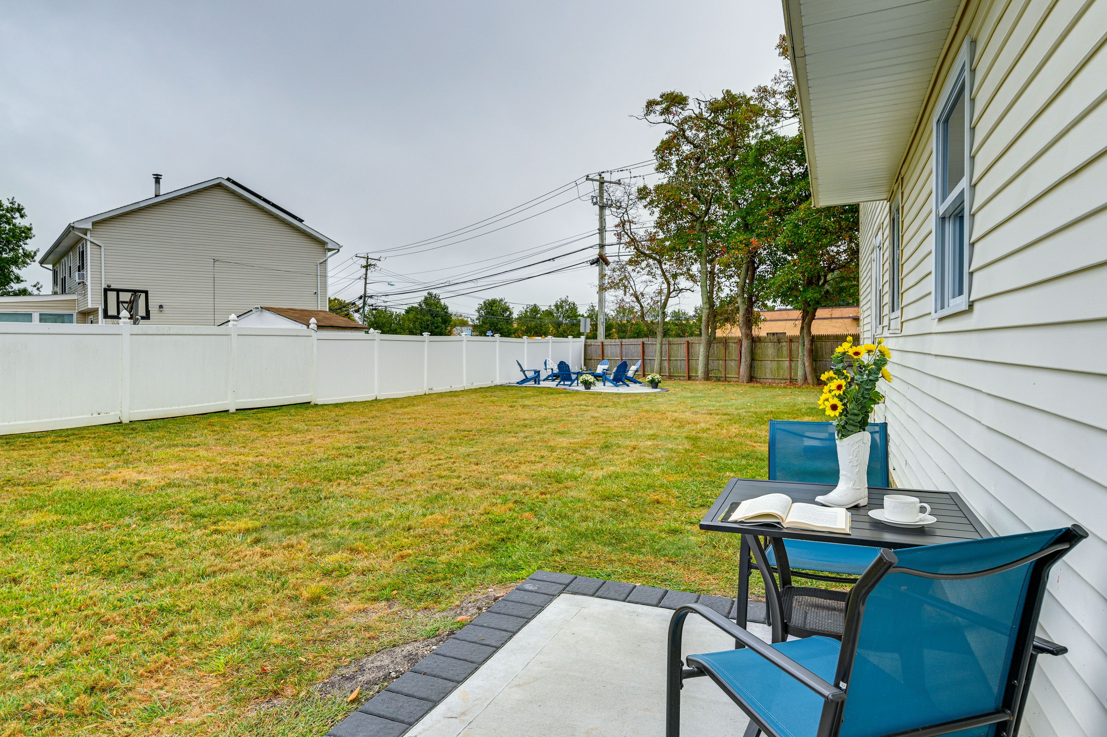 Exterior | Backyard | Patio