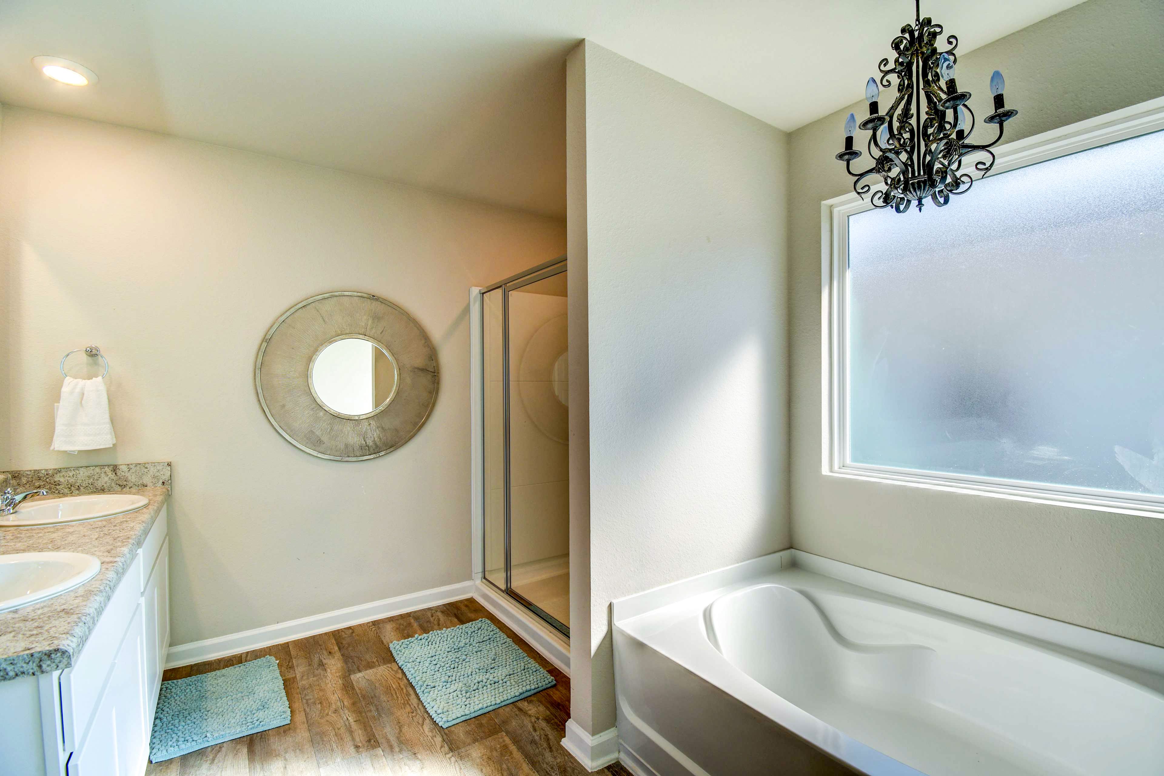 En-Suite Bathroom | Towels Provided | Hair Dryer