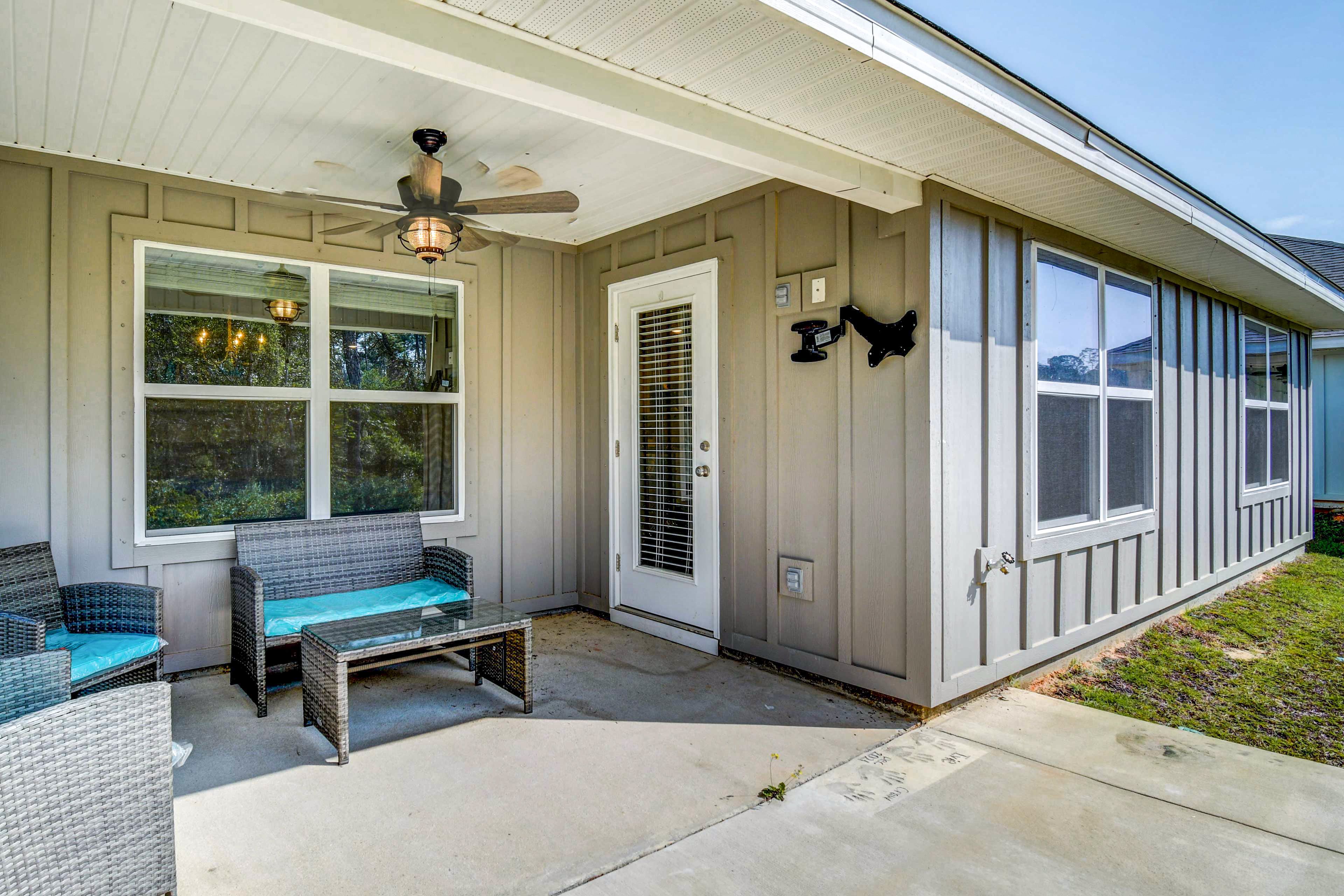 Patio | Backyard | Beach Chairs