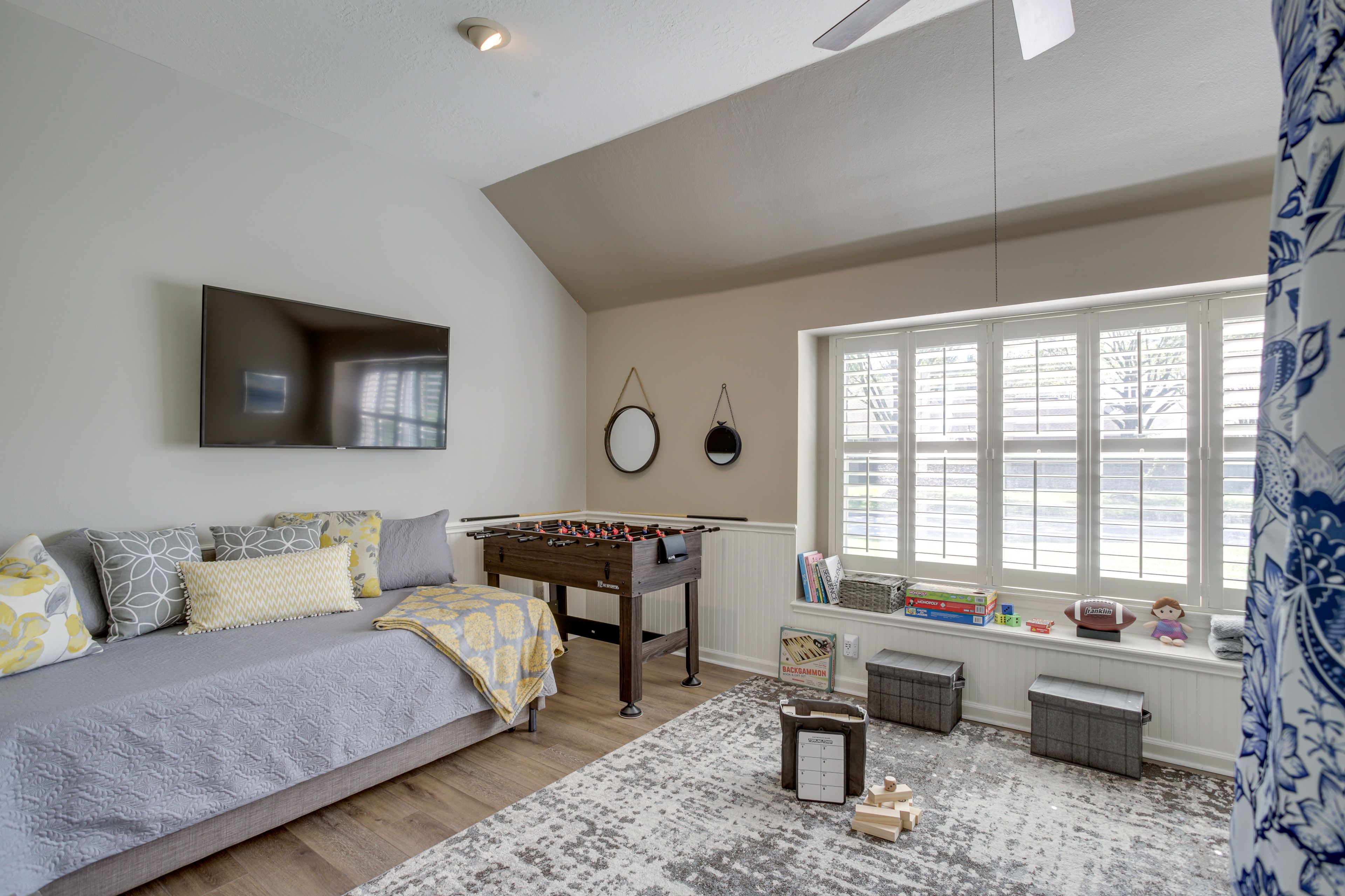 Bedroom 4 | 2 Twin Daybeds w/ Twin Trundles