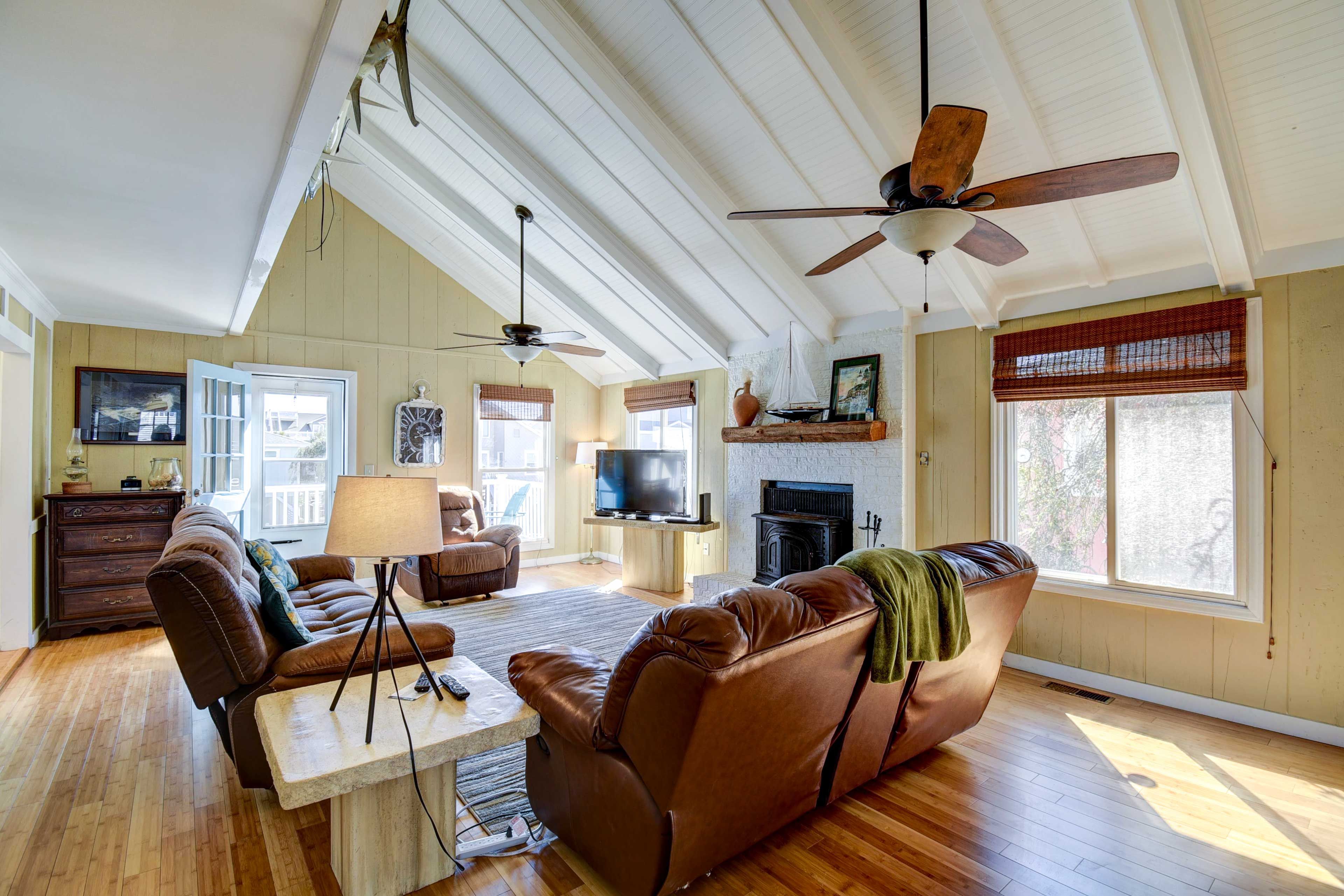 Ocean Isle Beach Vacation Rental | 3BR | 2BA | 1,608 Sq Ft | Stairs Required