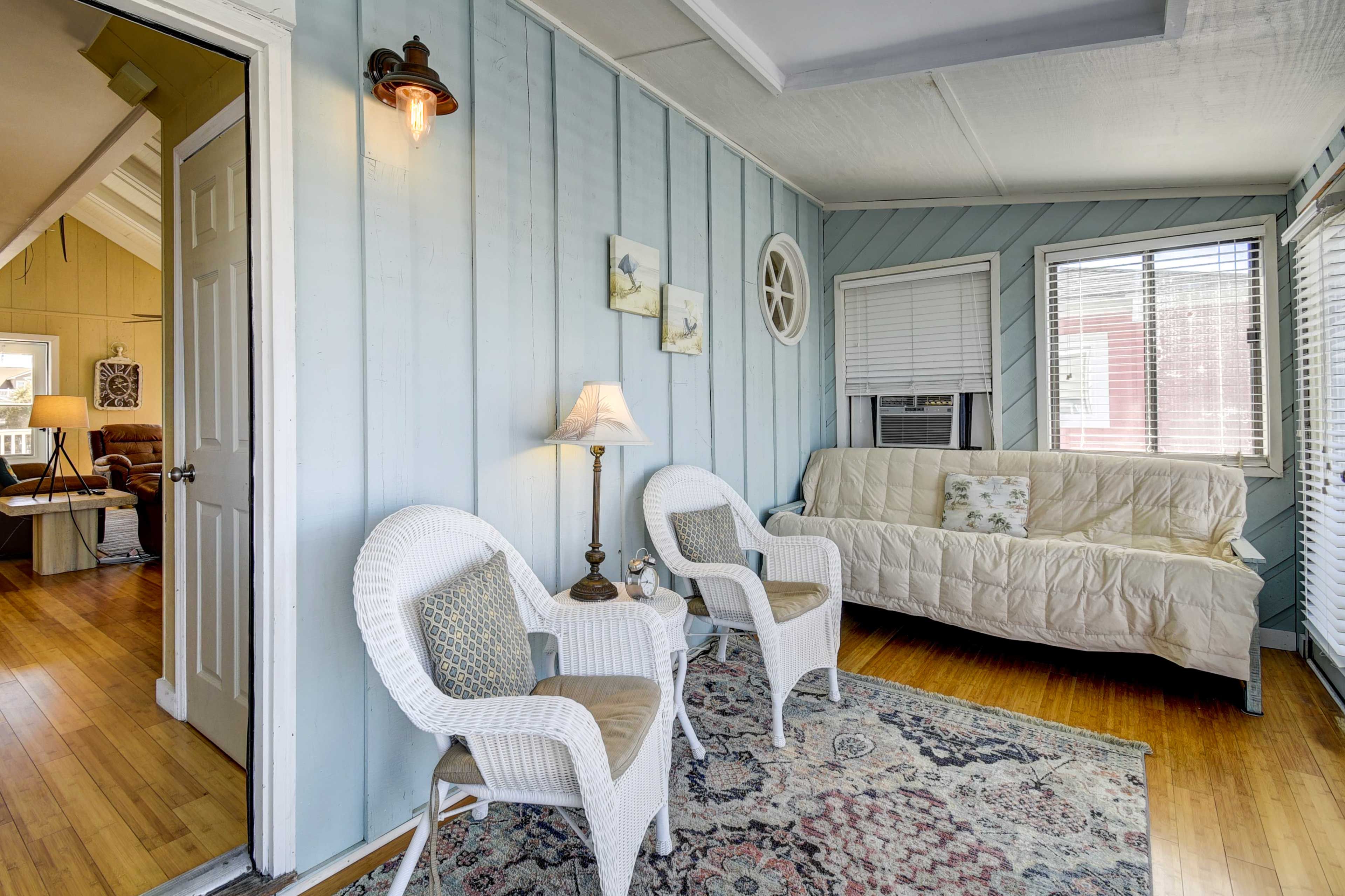 Sunroom | Futon