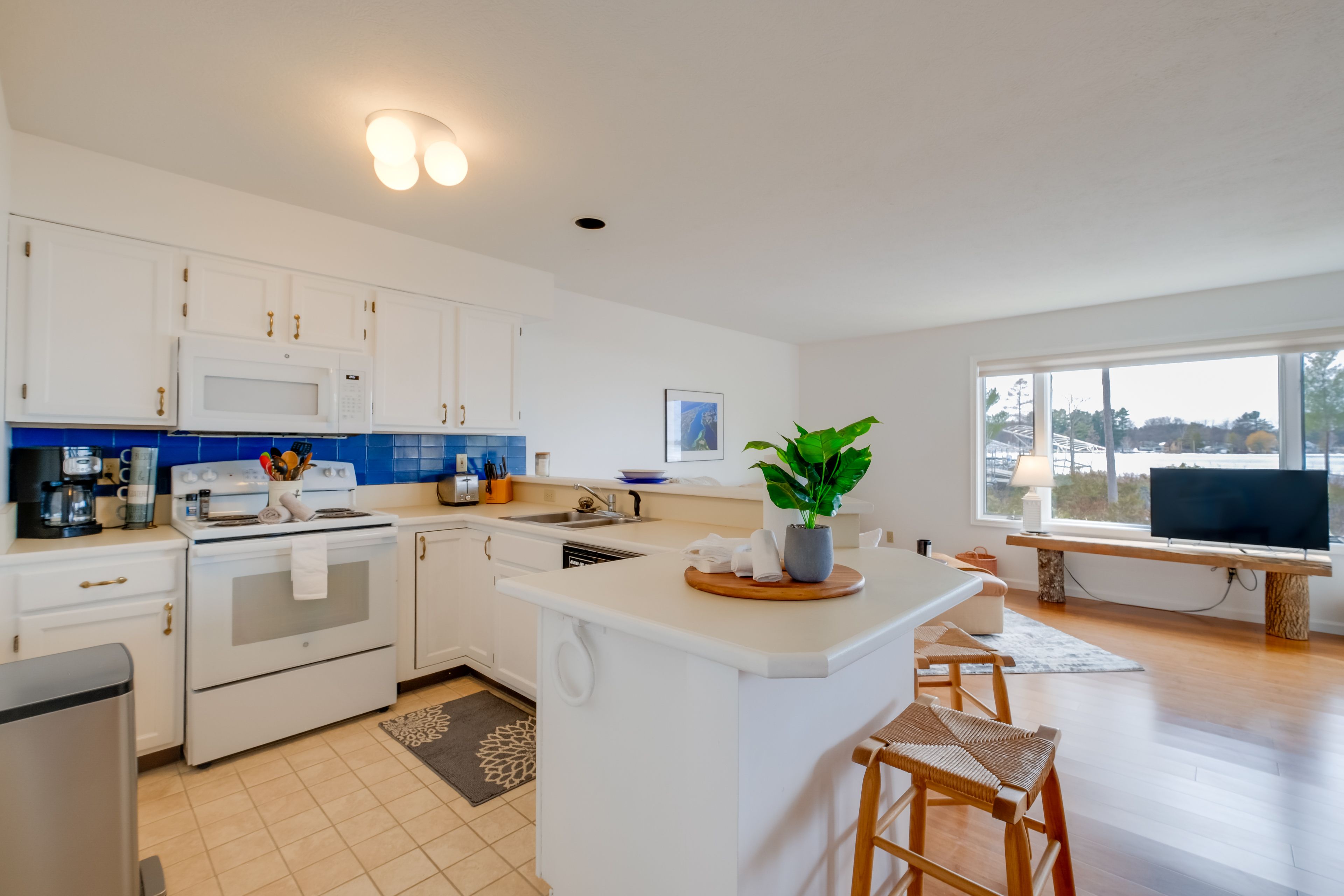 Kitchen | Drip Coffee Maker