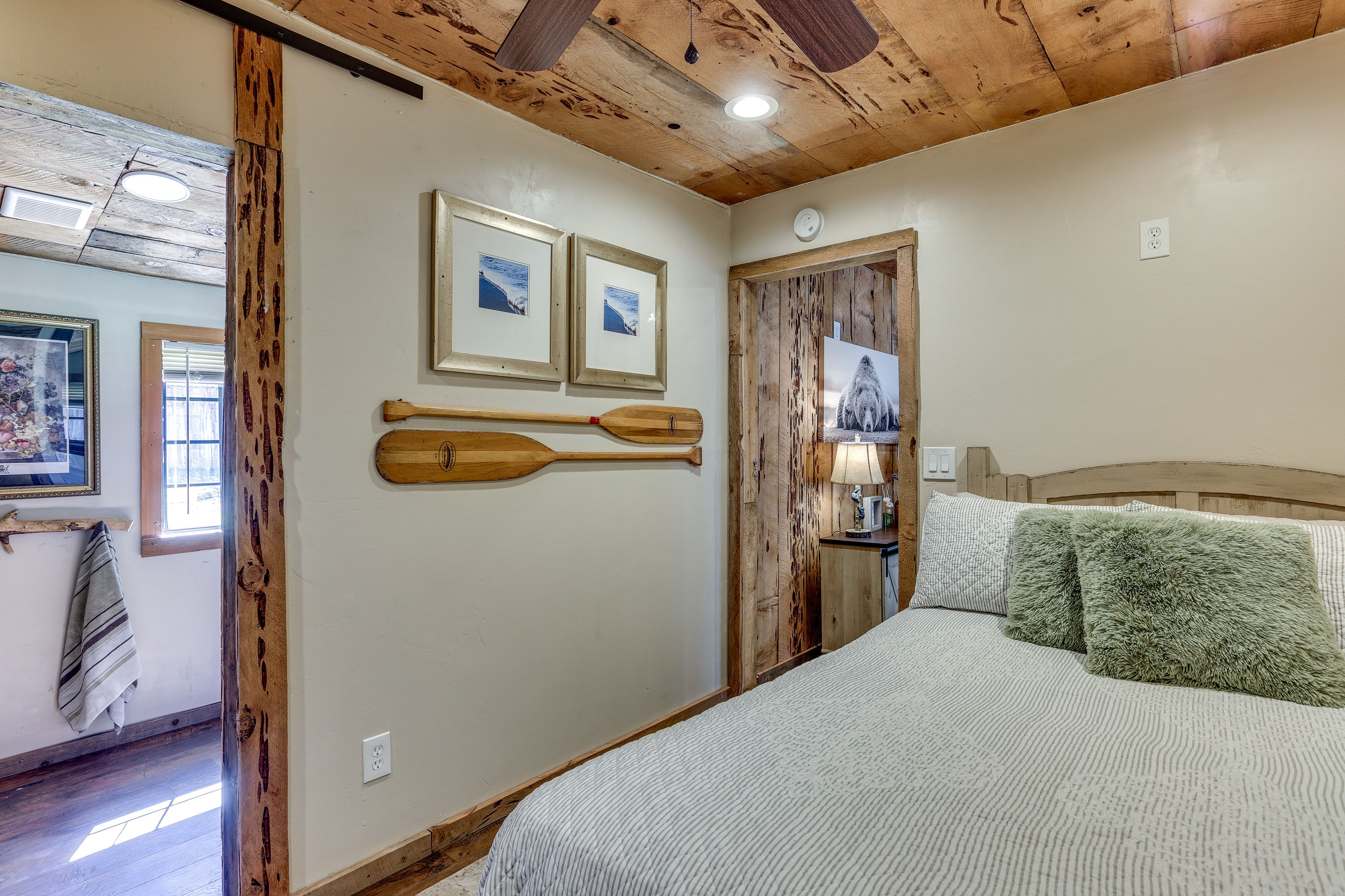 Bedroom 1 | Queen Bed | Linens & Towels Provided