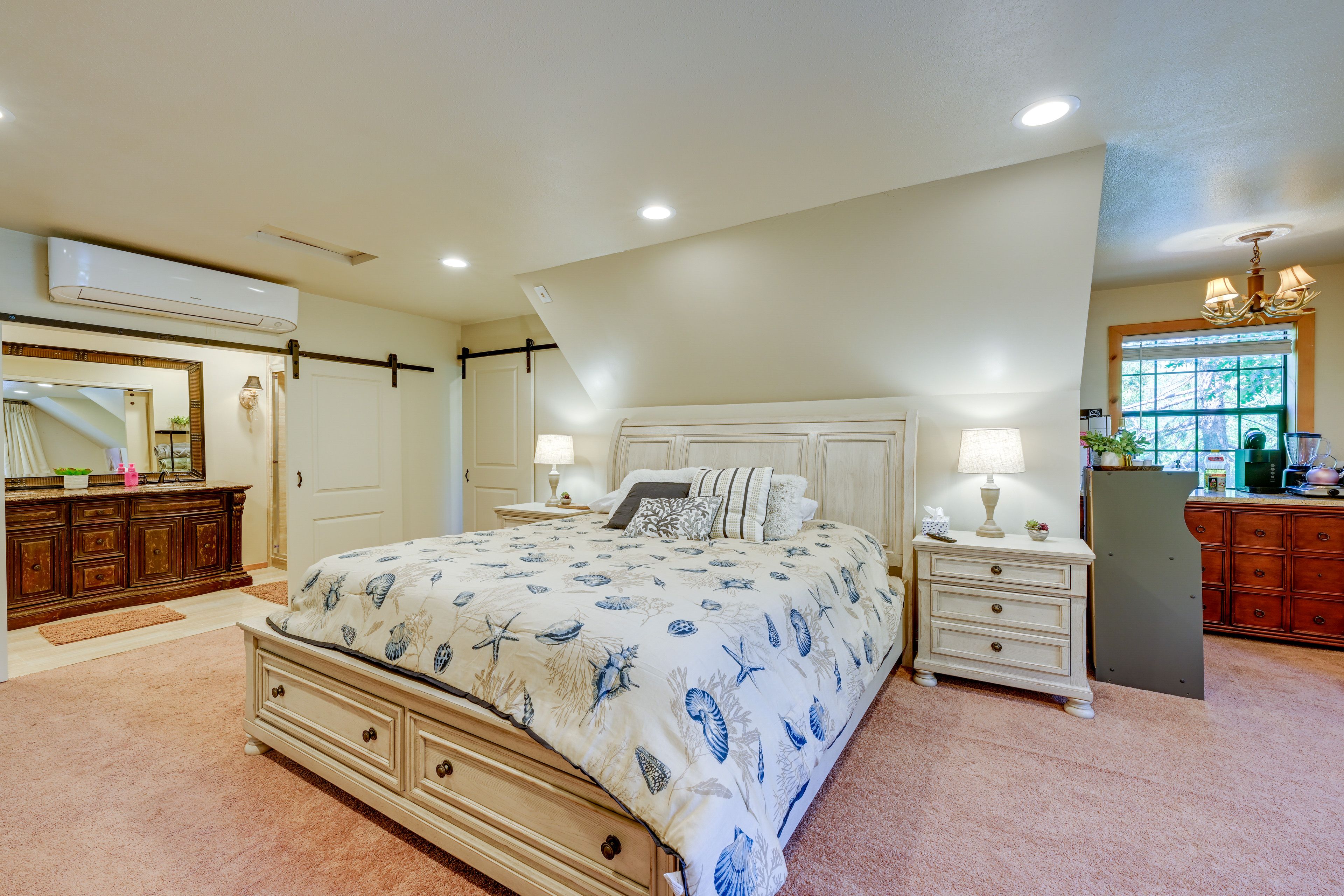 Wishon Vacation Rental | Studio | 1BA | Stairs Required to Enter | 500 Sq Ft