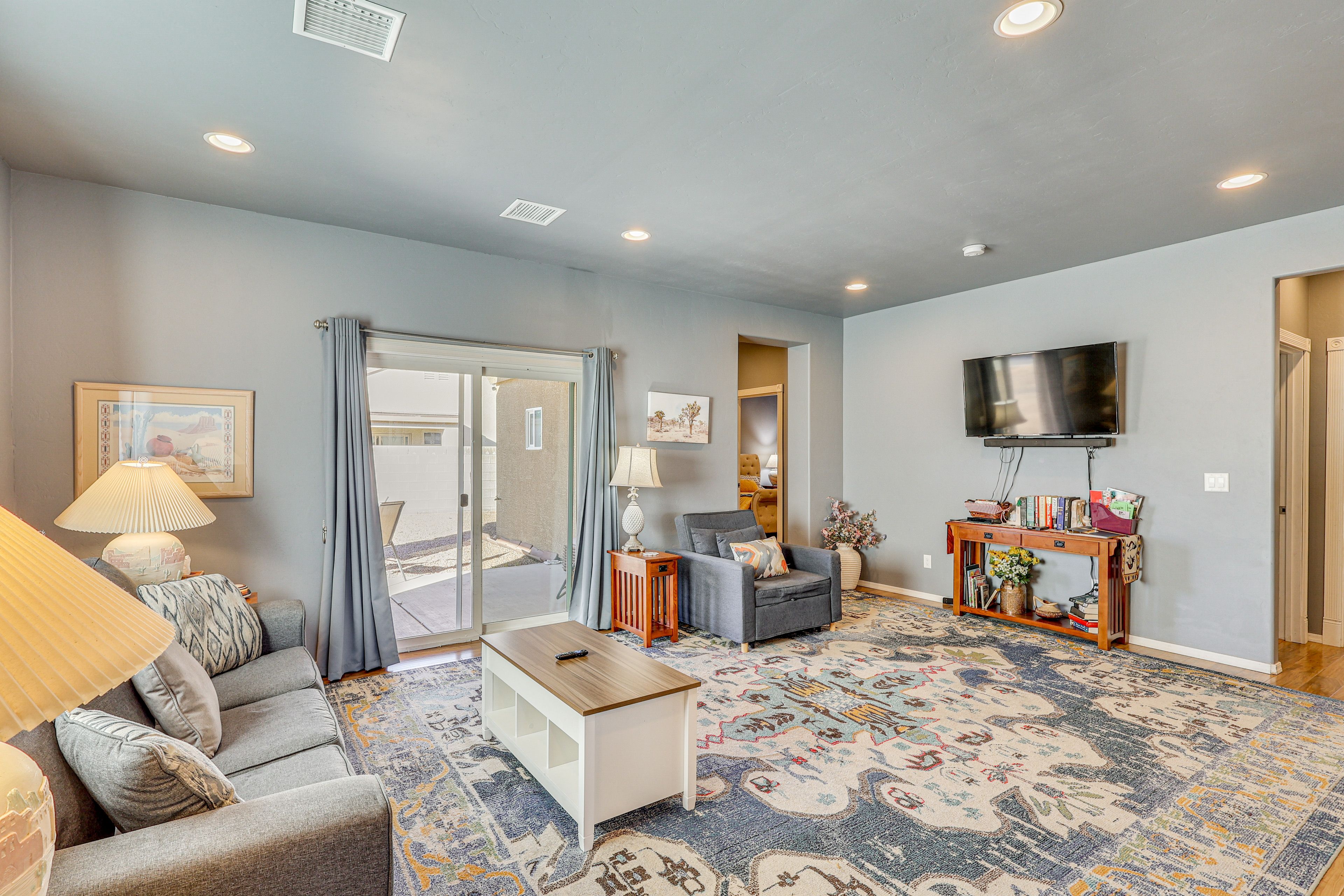 Kingman Vacation Rental | 3BR | 2BA | 1,540 Sq Ft | Step-Free Access