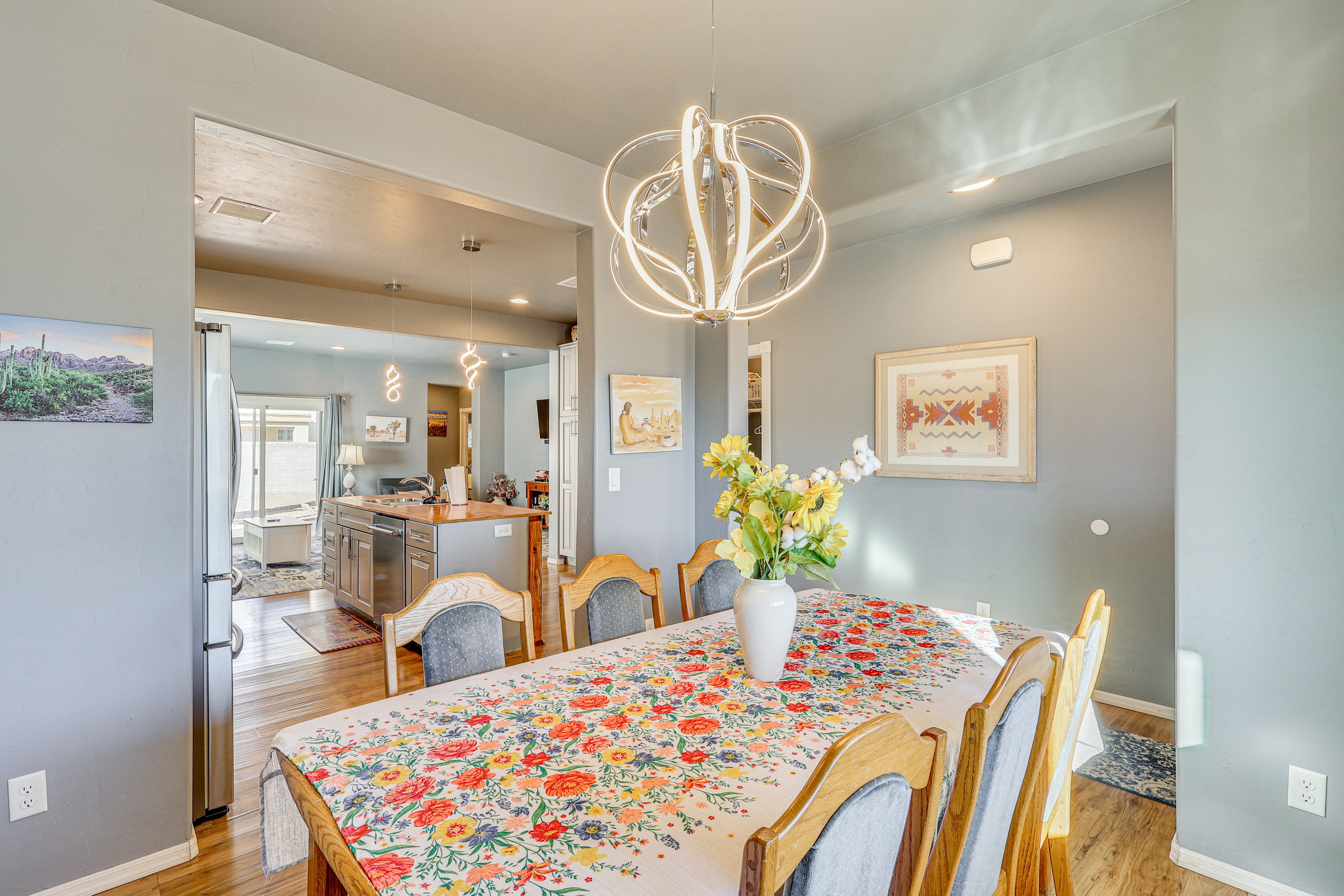 Dining Area | Dishware & Flatware