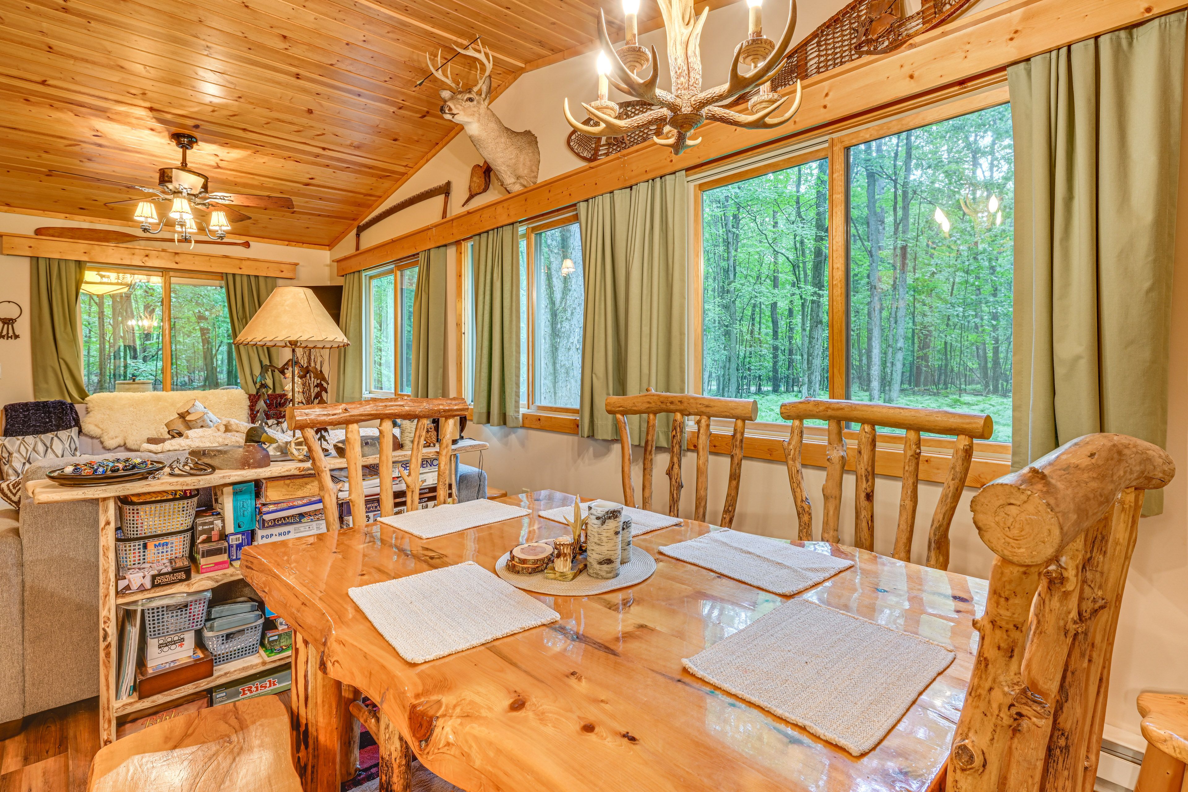 Dining Area | Open Floor Plan