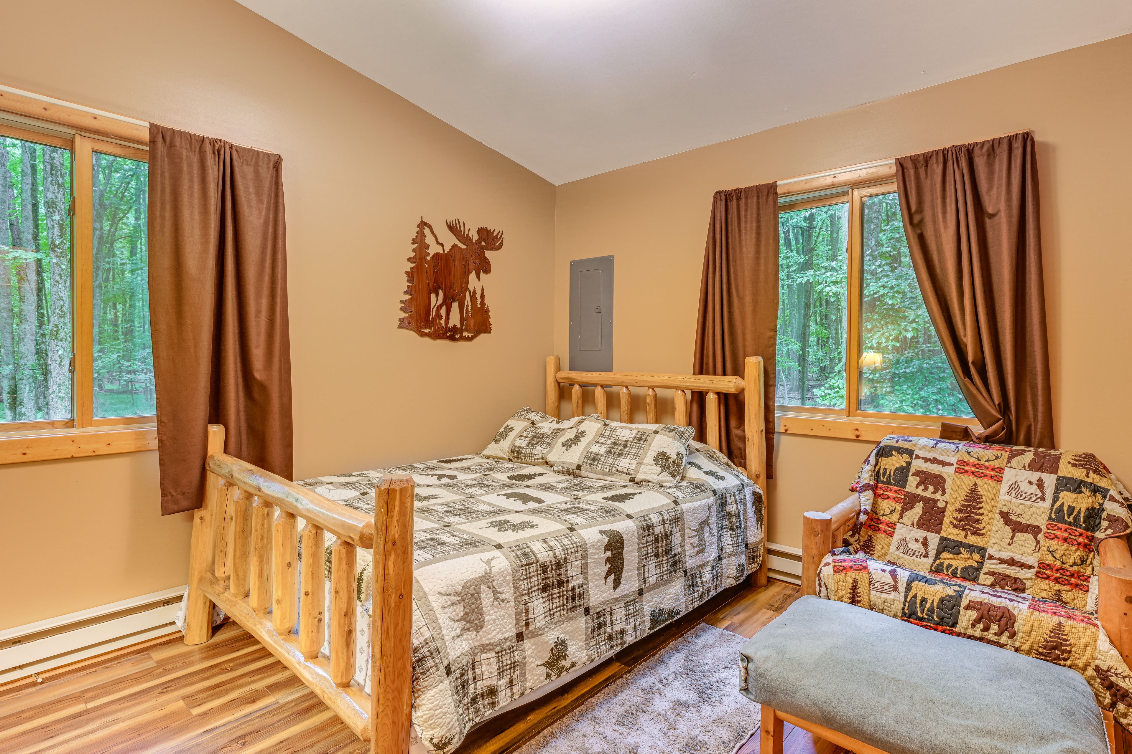Bedroom 1 | Queen Bed | Linens Provided