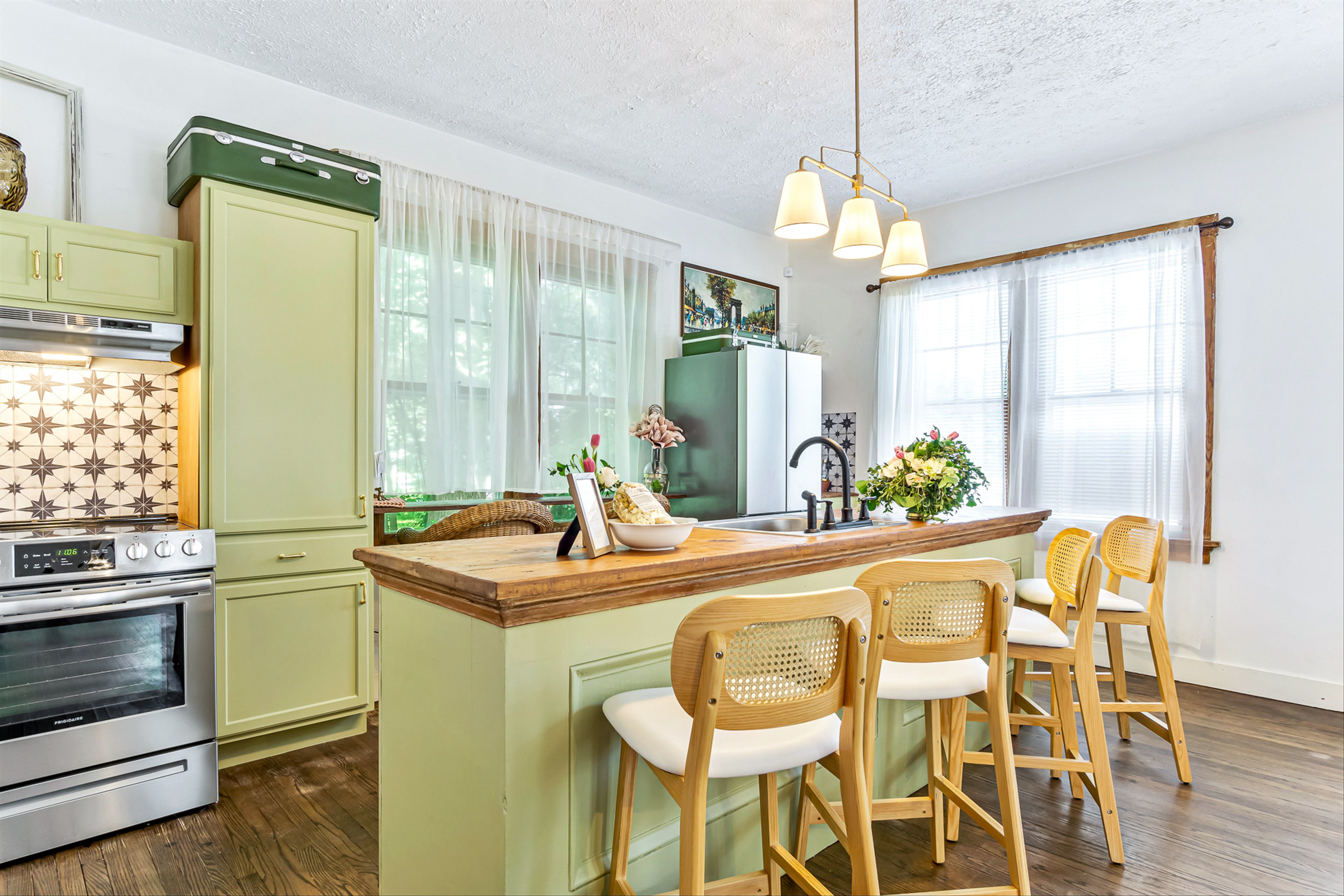 Breakfast Bar Seating