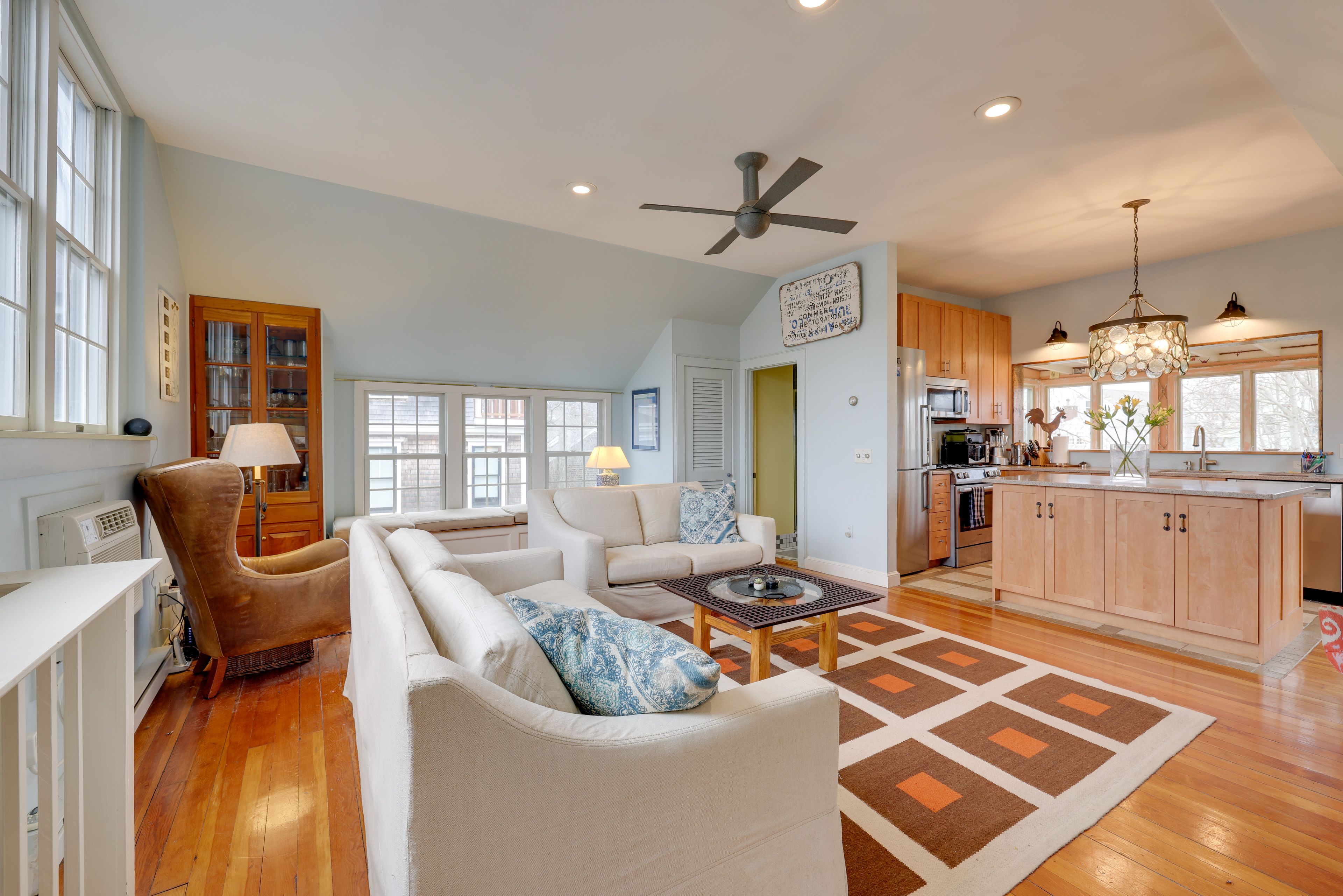 Living Room | Free WiFi | Wood-Burning Fireplace