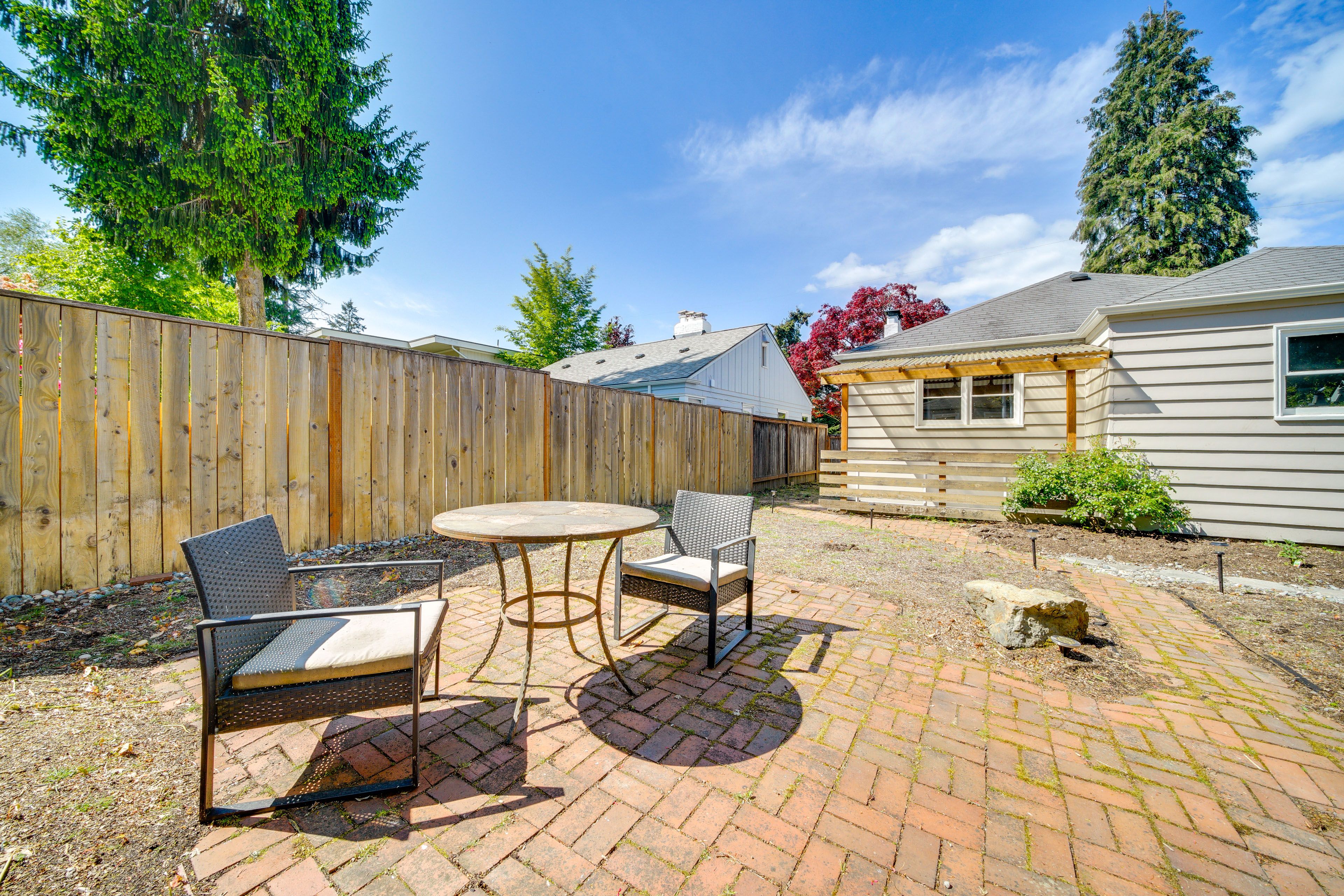 Patio | Outdoor Seating Area