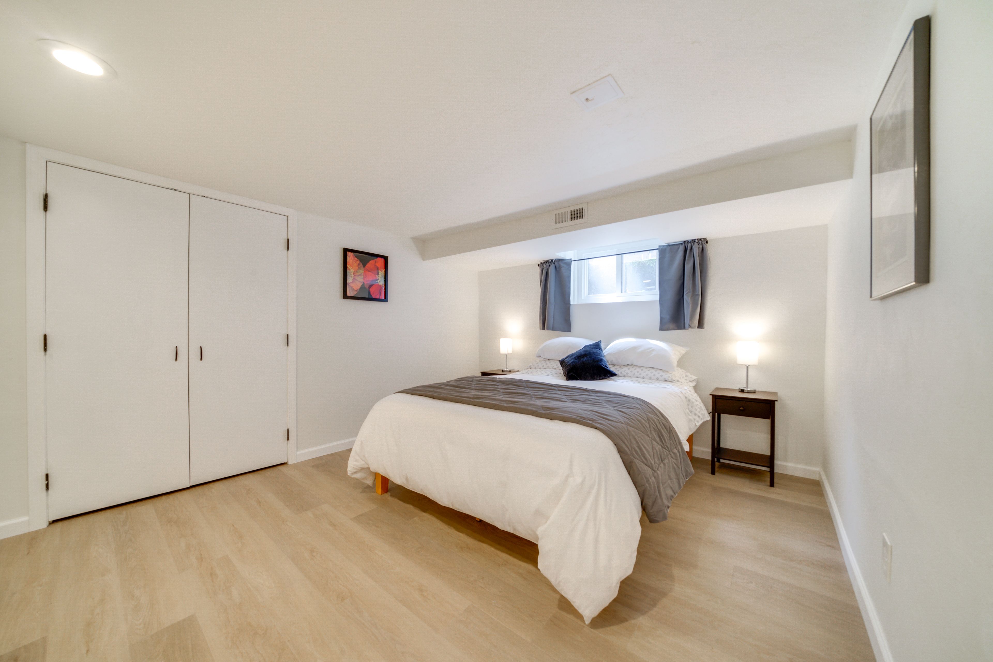 Bedroom 1 | Queen Bed | Linens