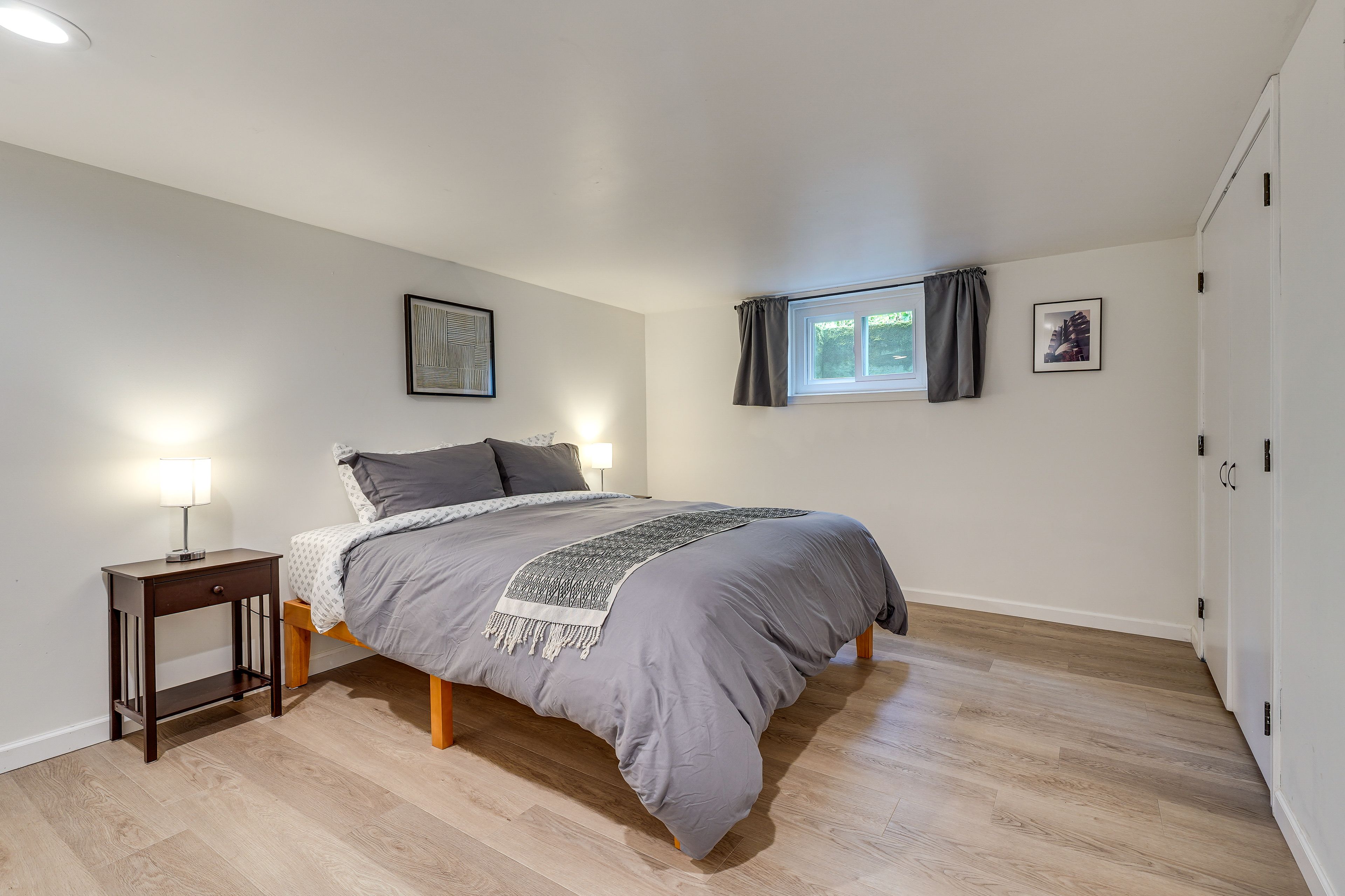 Bedroom 2 | Queen Bed