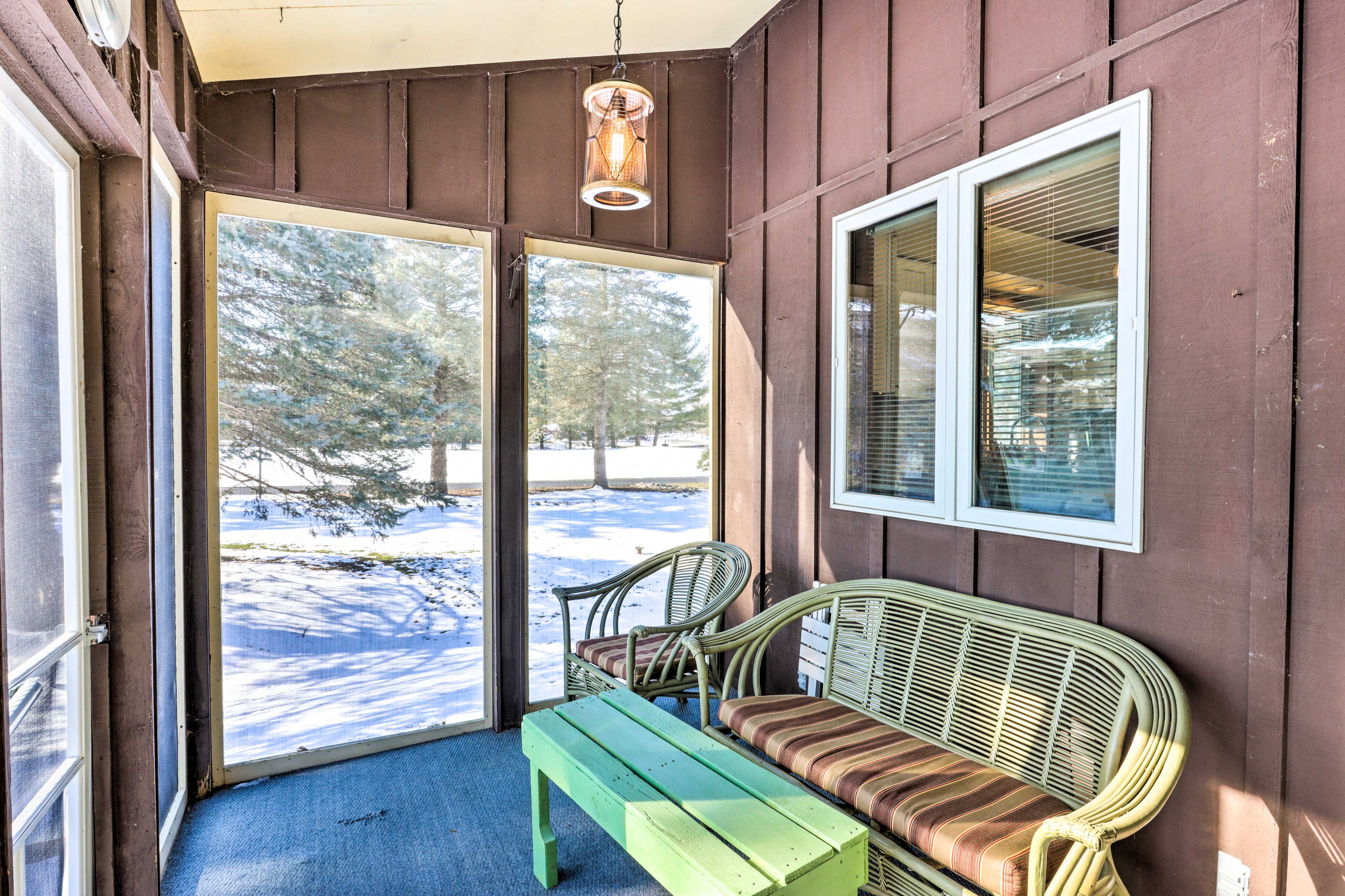Screened-In Patio