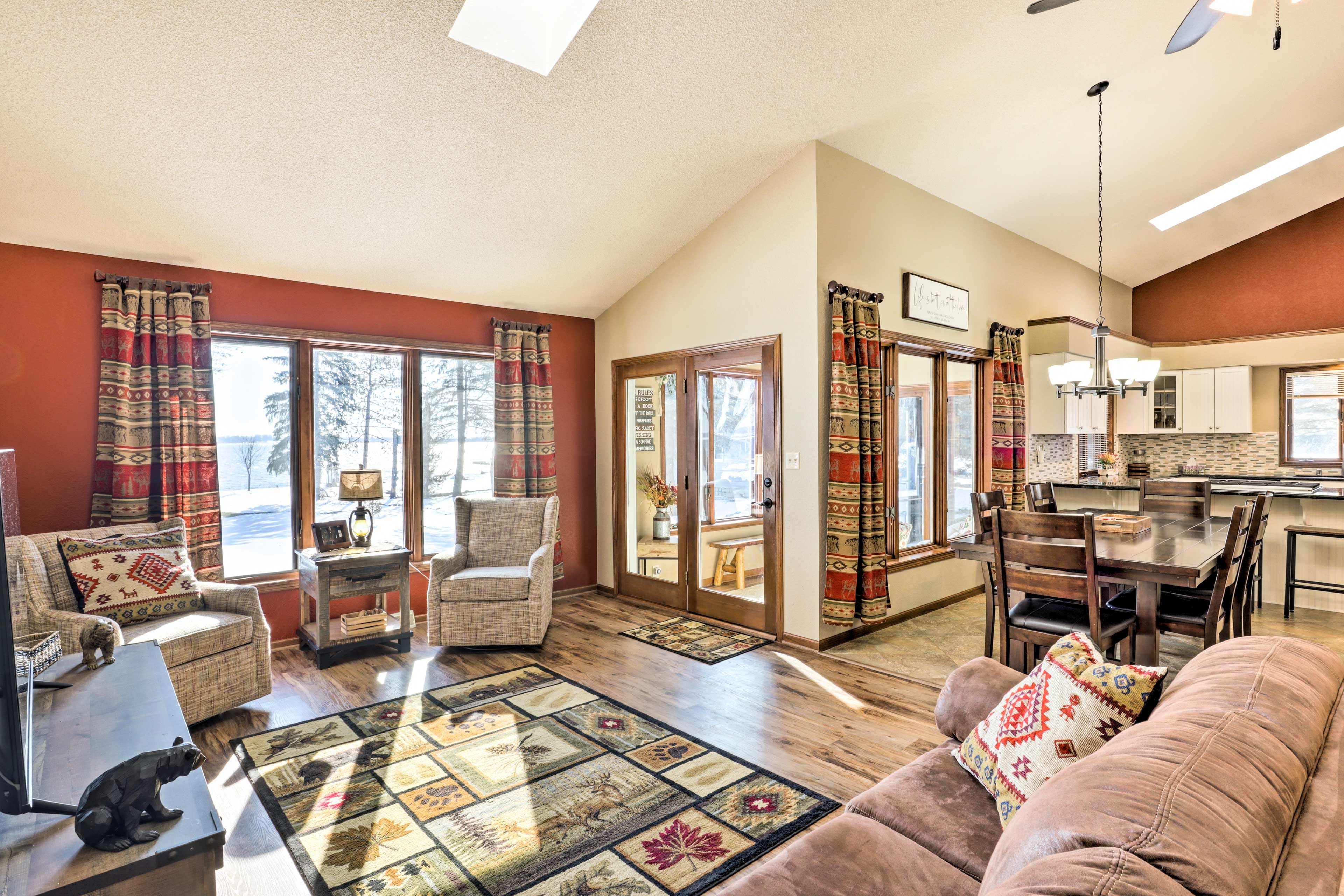 Beaver Dam Vacation Rental | 4BR | 3BA | 2,640 Sq Ft | 2 Steps to Enter