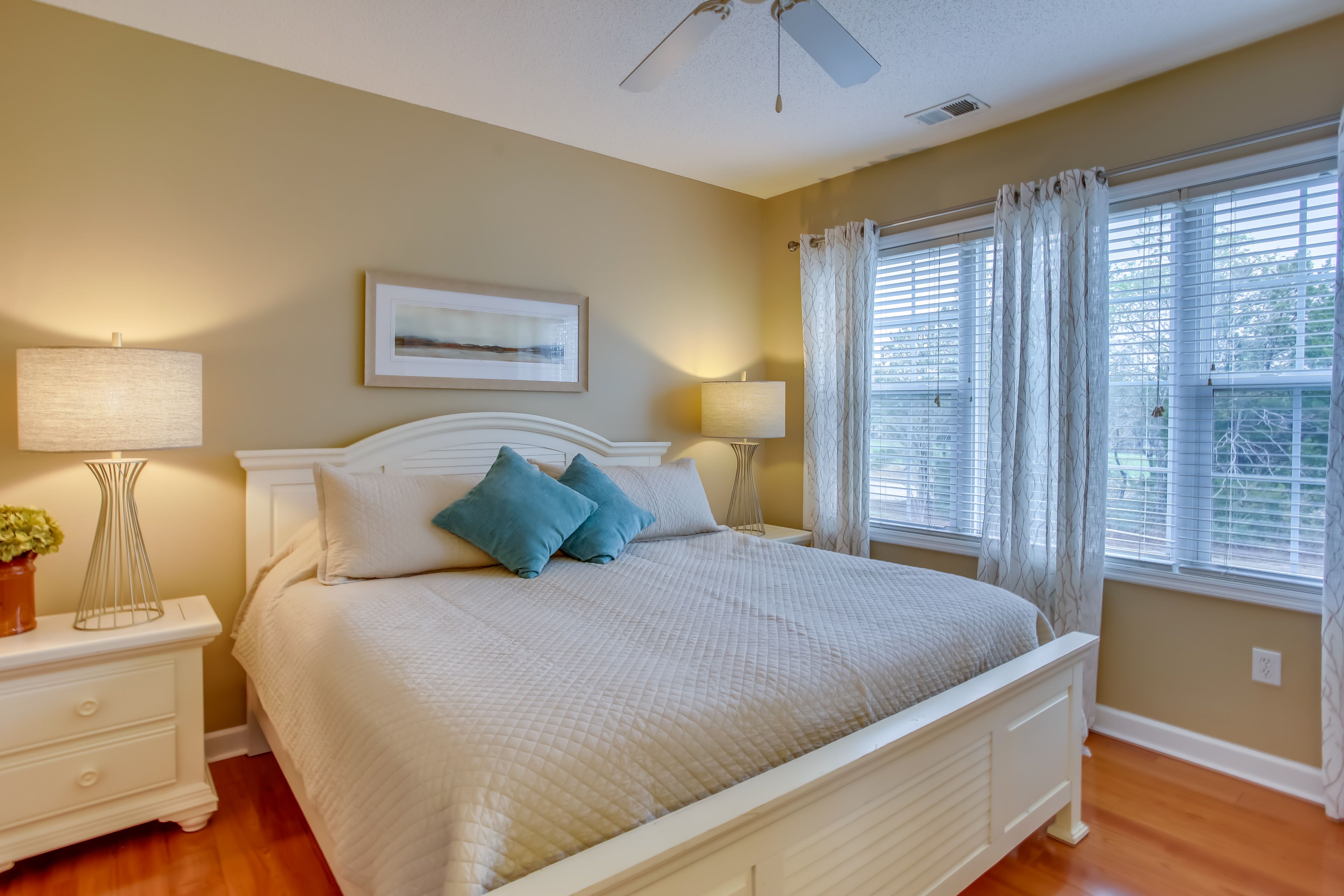 Bedroom 1 | King Bed | Linens Provided