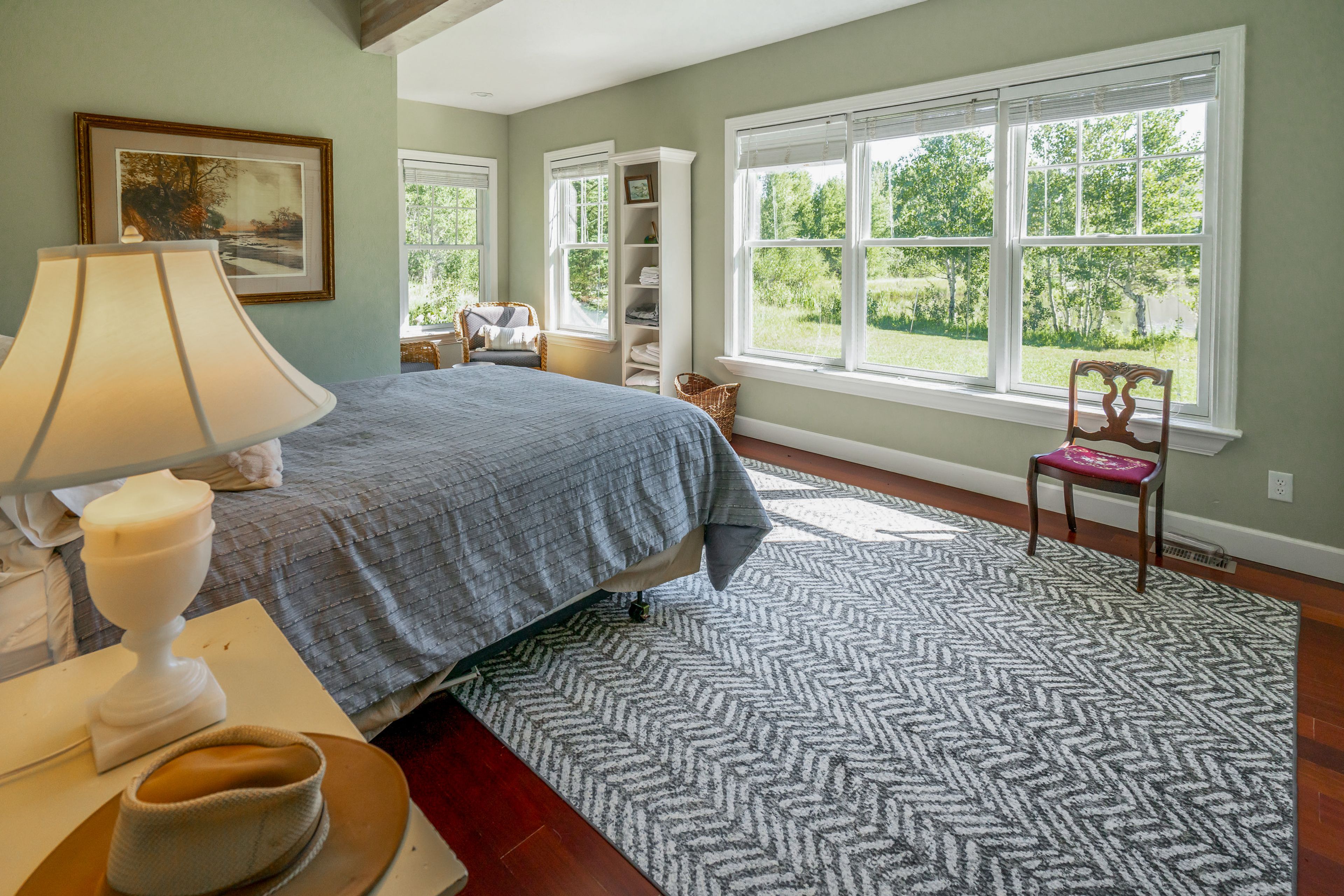 Bedroom 1 | Queen Bed | En-Suite Bathroom