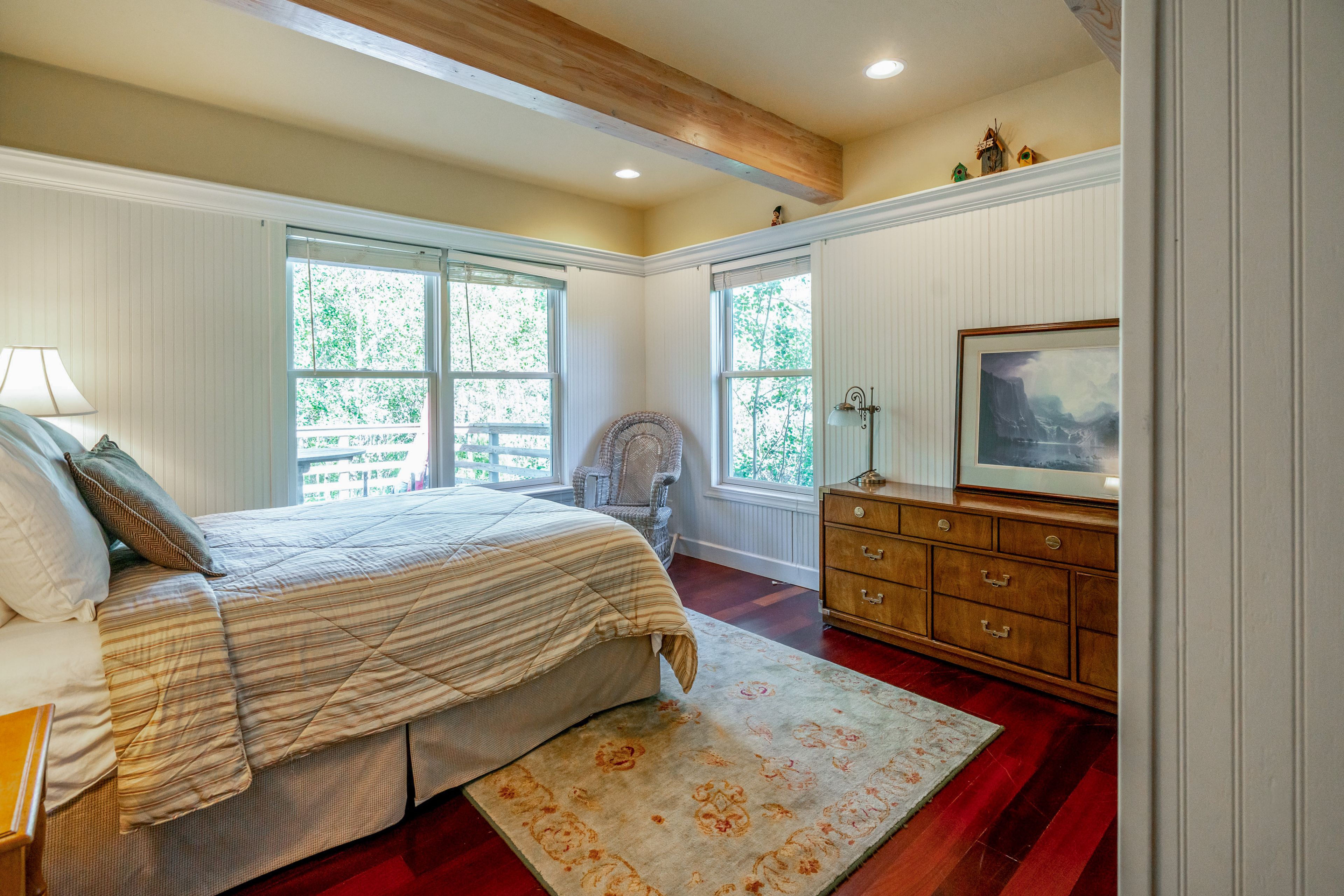 Bedroom 2 | Queen Bed