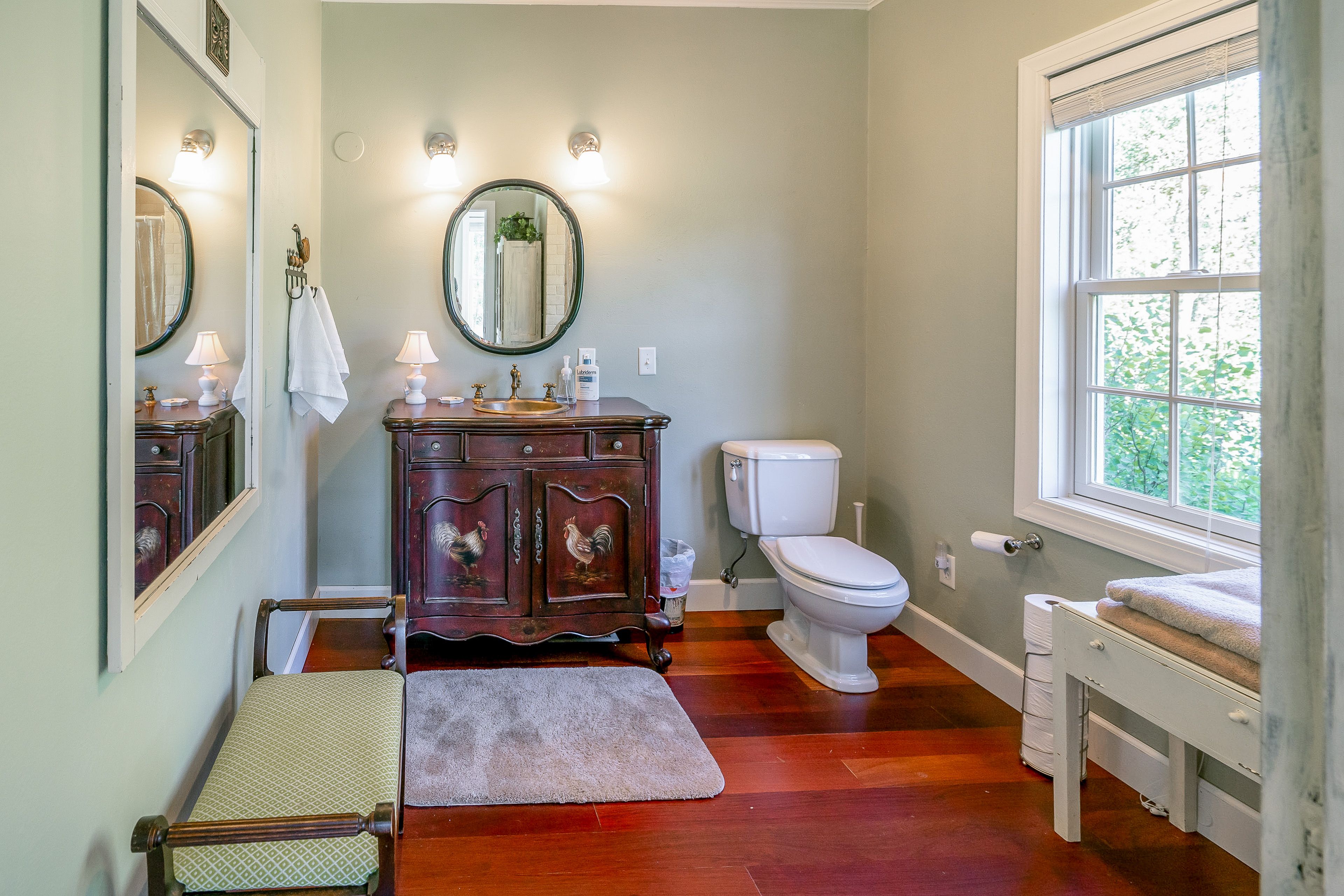 En-Suite Bathroom