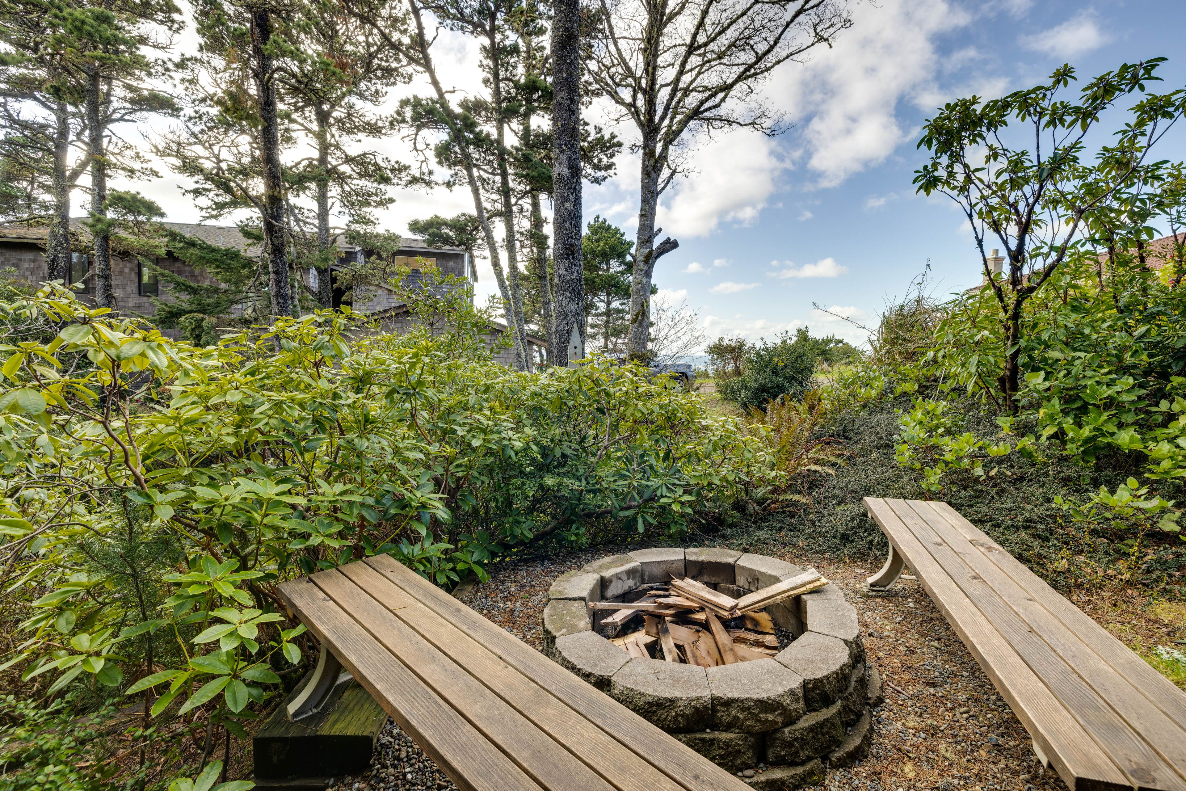 Garden | Wood-Burning Fire Pit