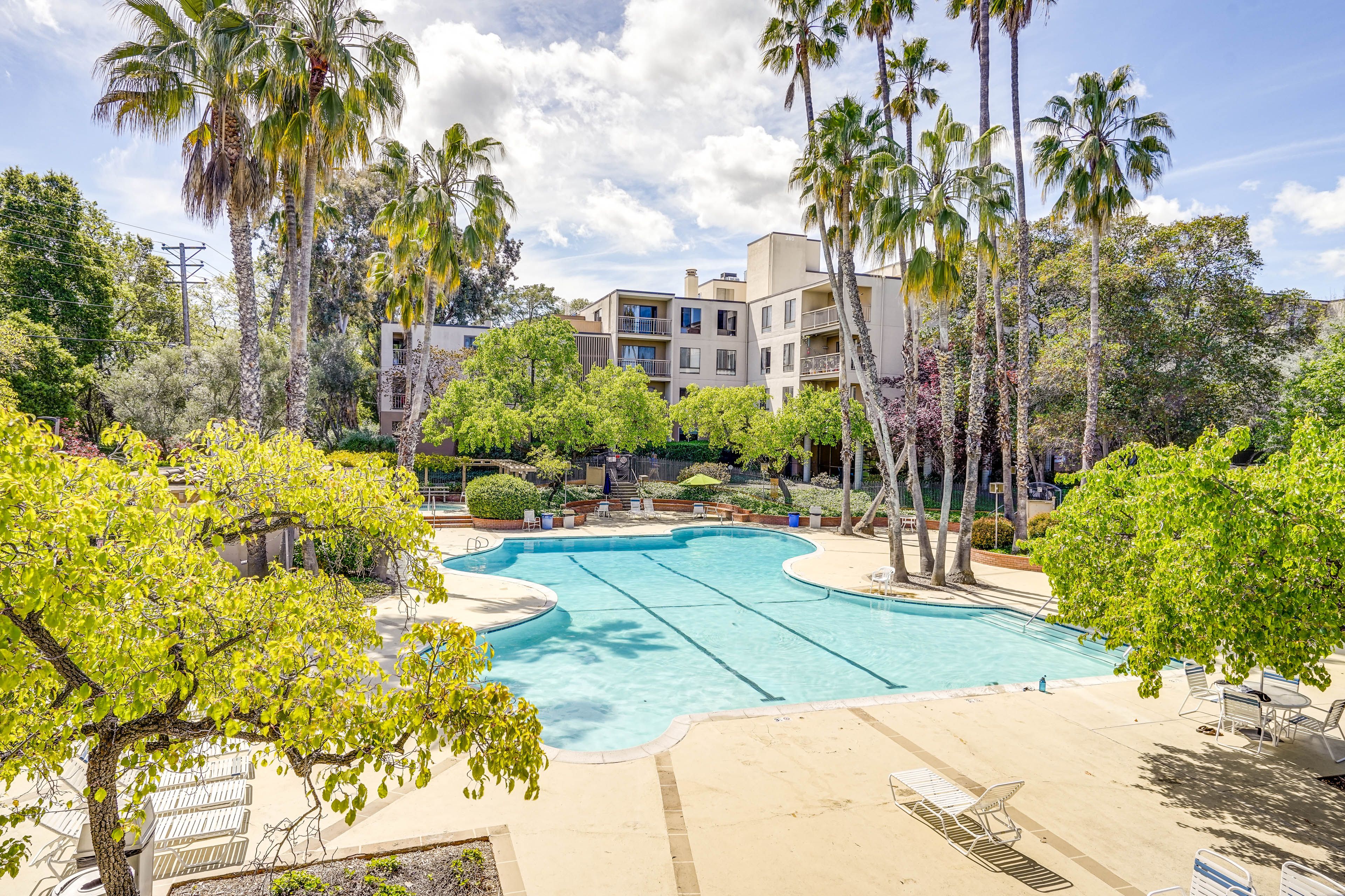 Walnut Creek Vacation Rental | 1BR | 1BA | 463 Sq Ft | Stairs Required