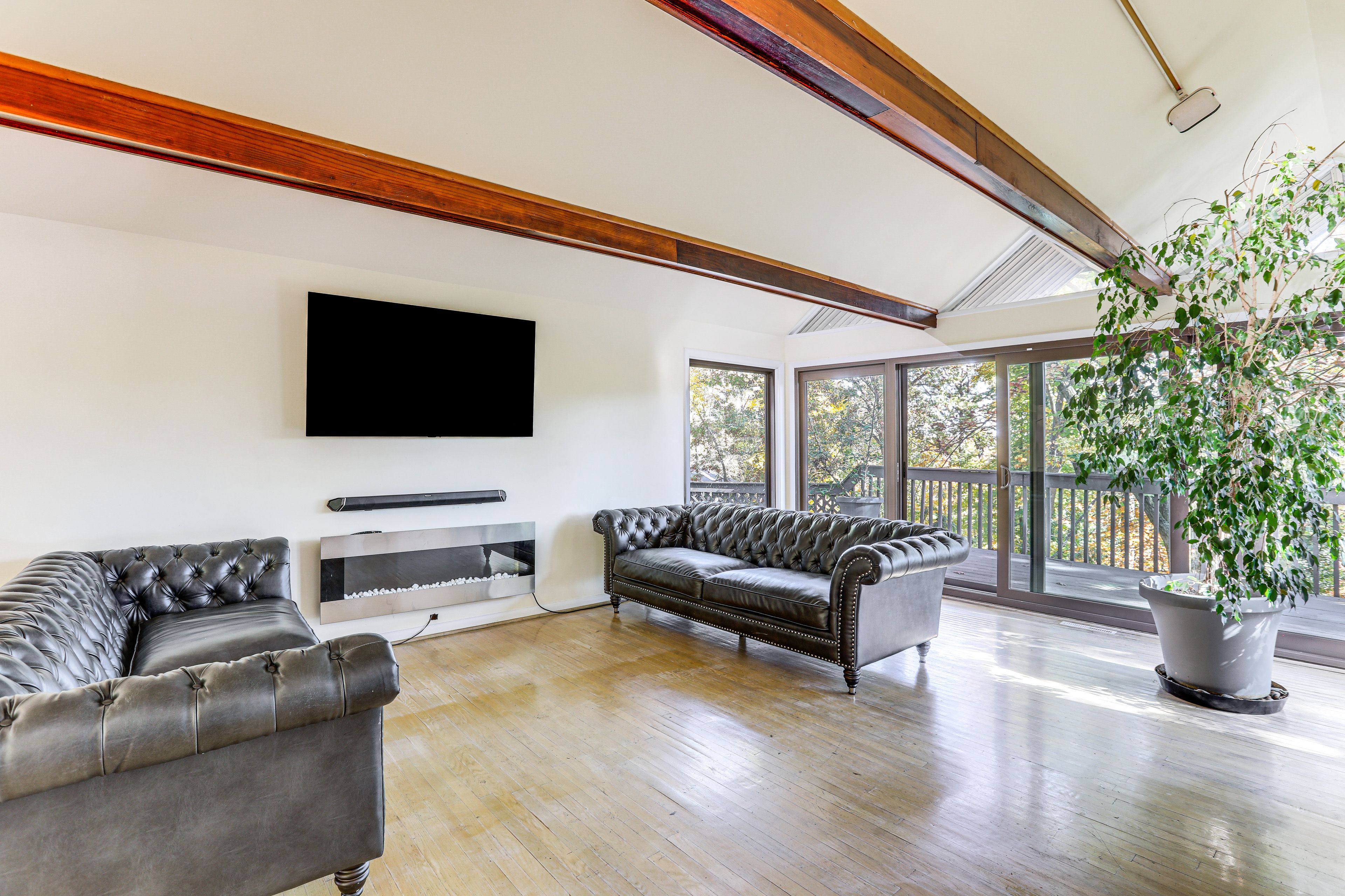 Living Room | Electric Fireplace