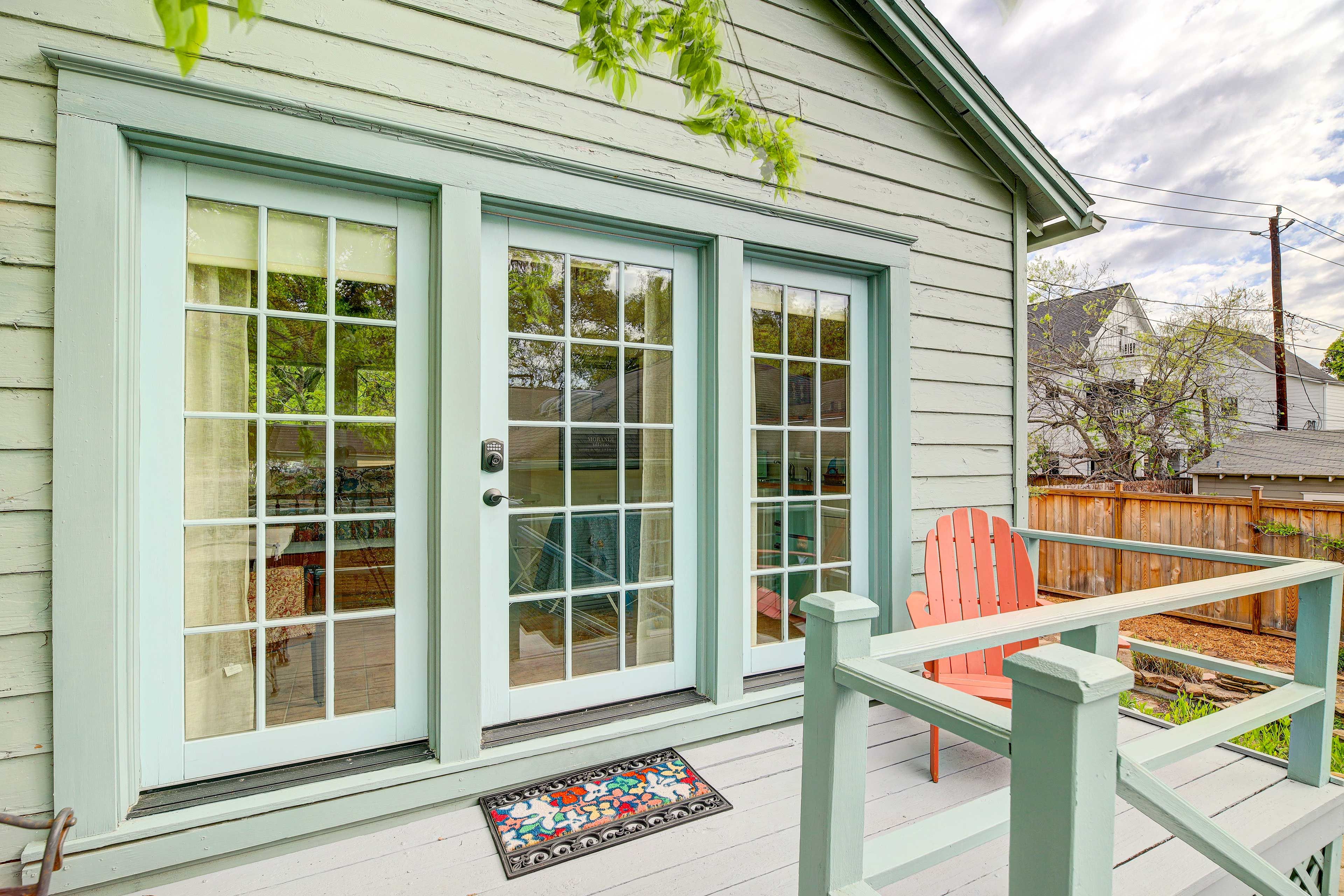 Private Balcony | Bistro Set | Garden View