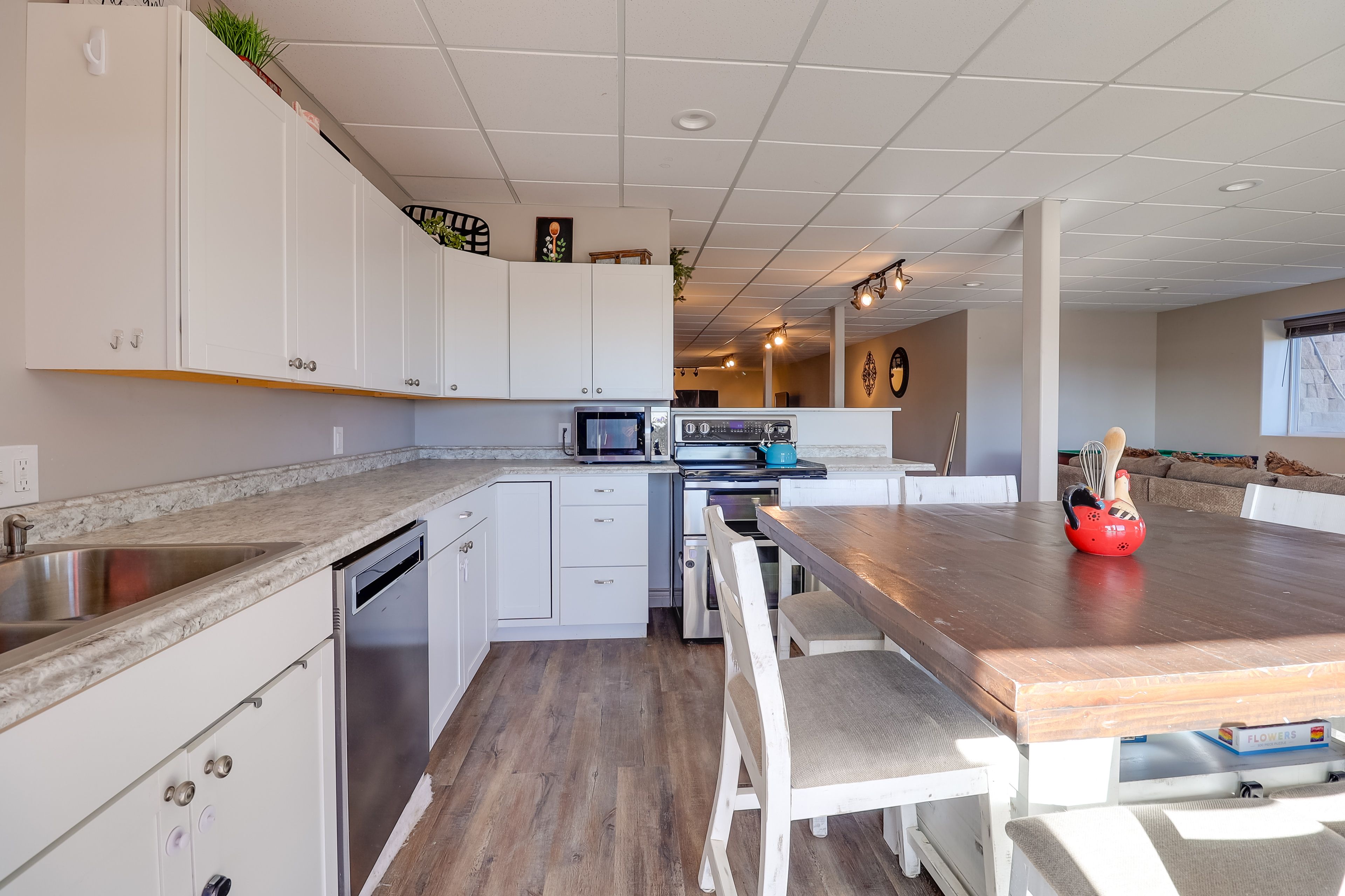 Studio | Kitchen | Cooking Basics | Dining Table & Chairs | Puzzles