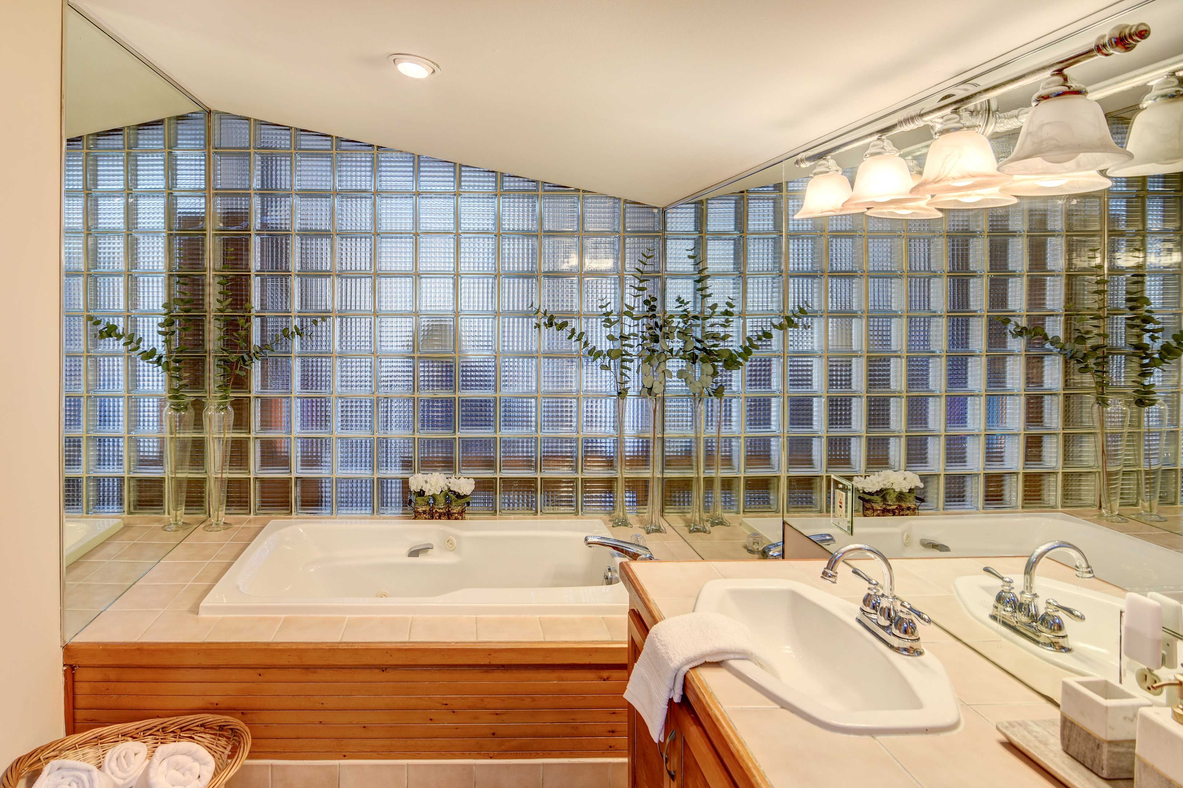 En-Suite Bathroom