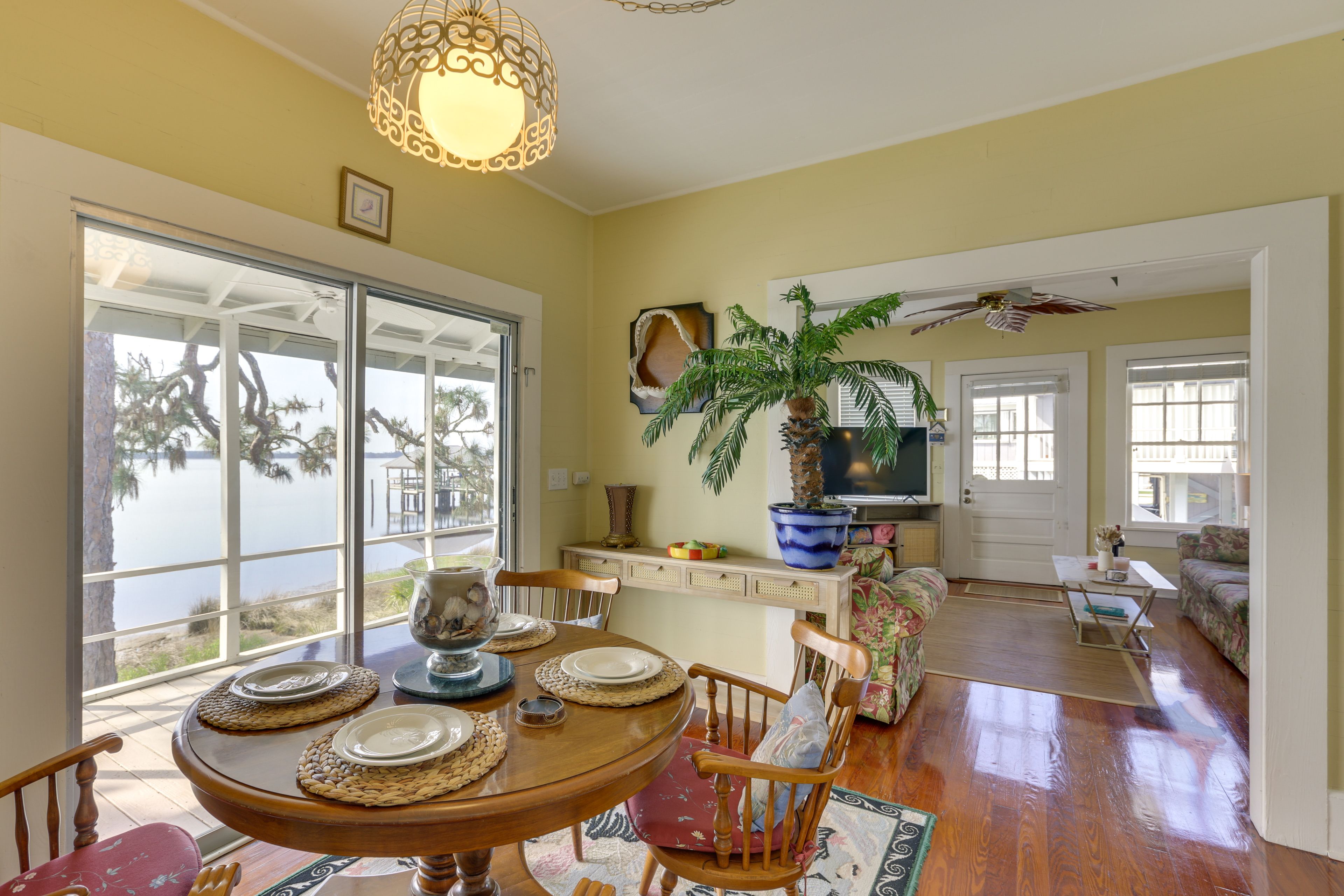 Dining Area | Main Level | Dishware + Flatware