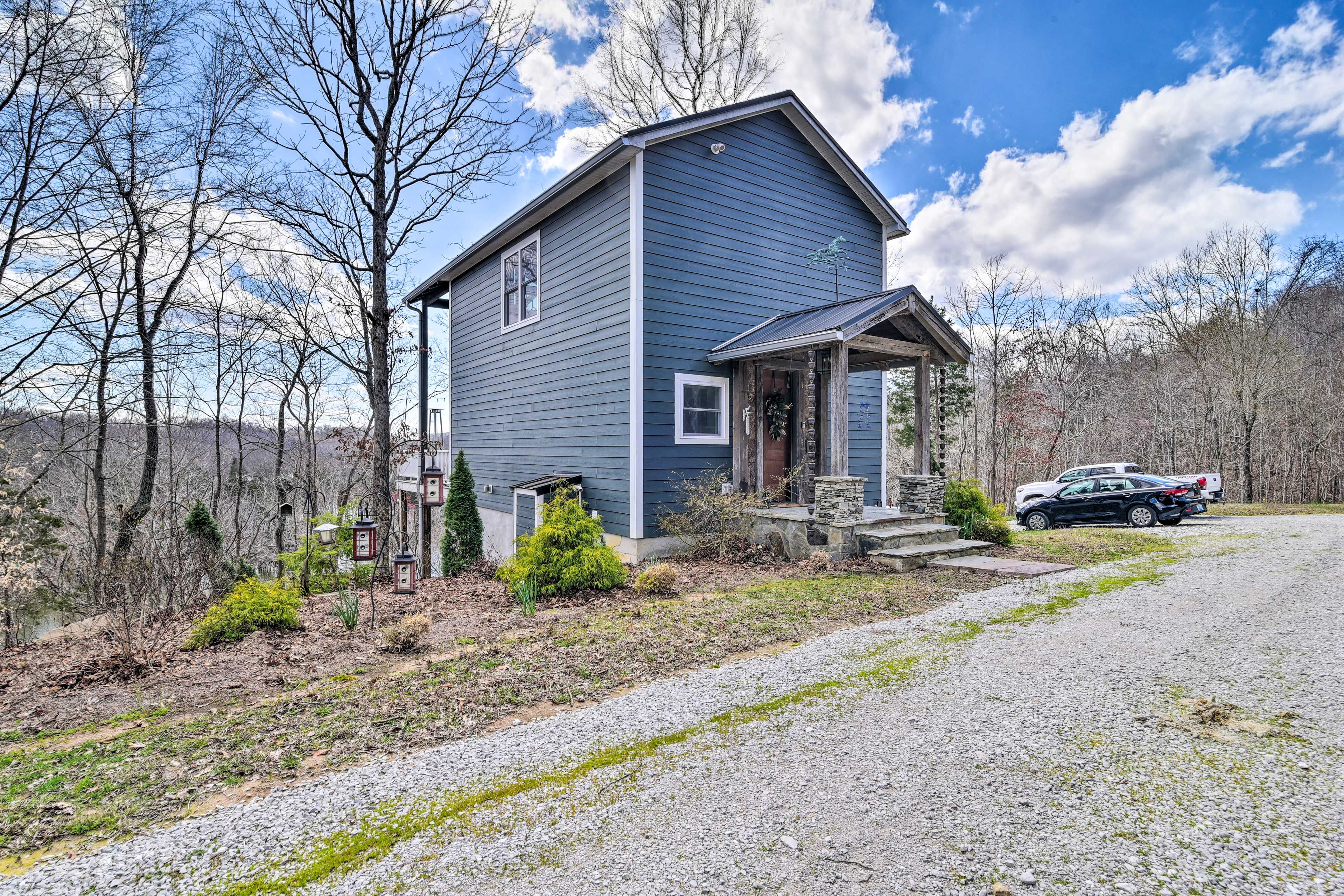 Front Exterior | 3-Story House