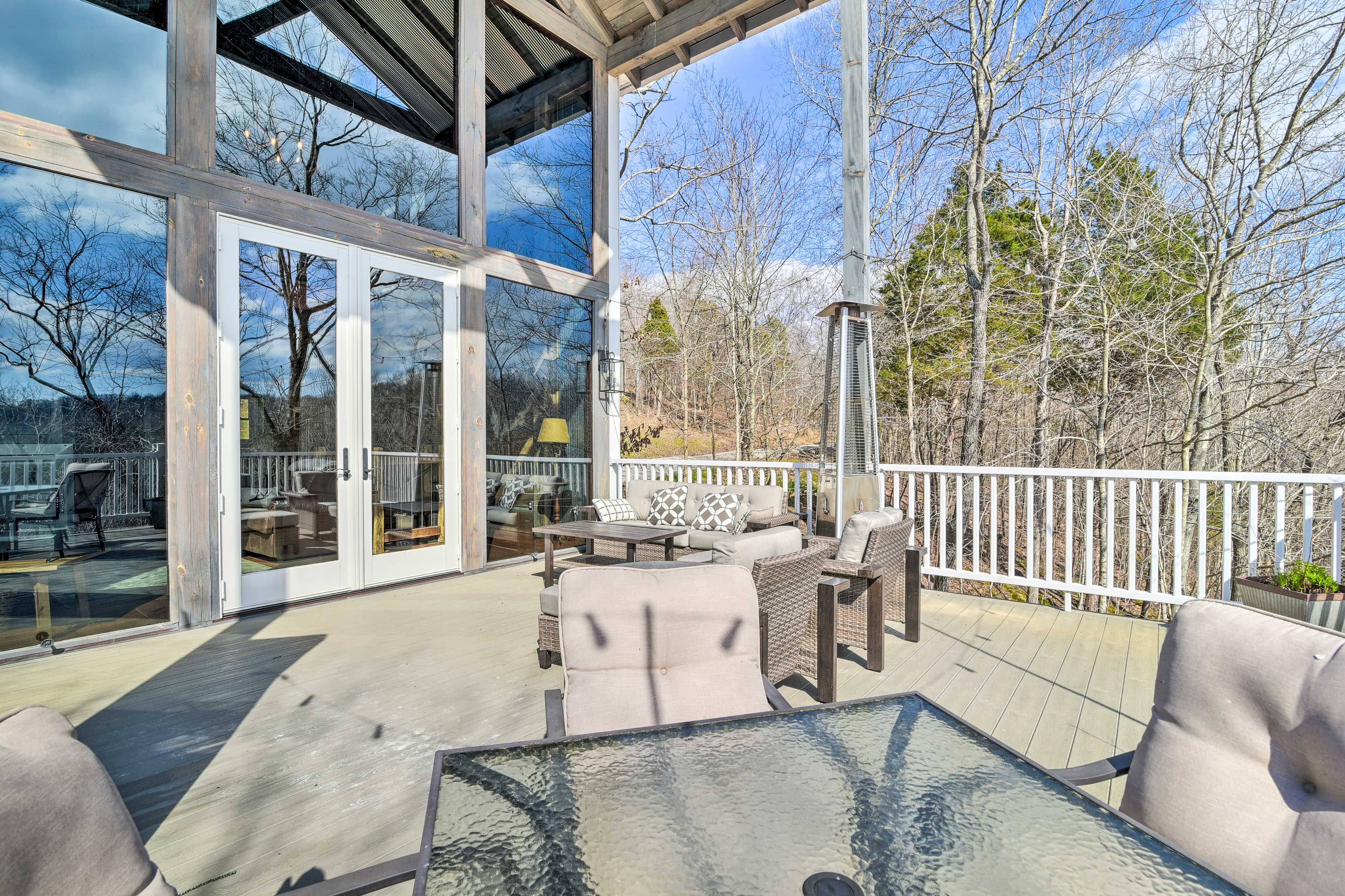 Deck | Dining Area | Lounge Seating | Standing Heater