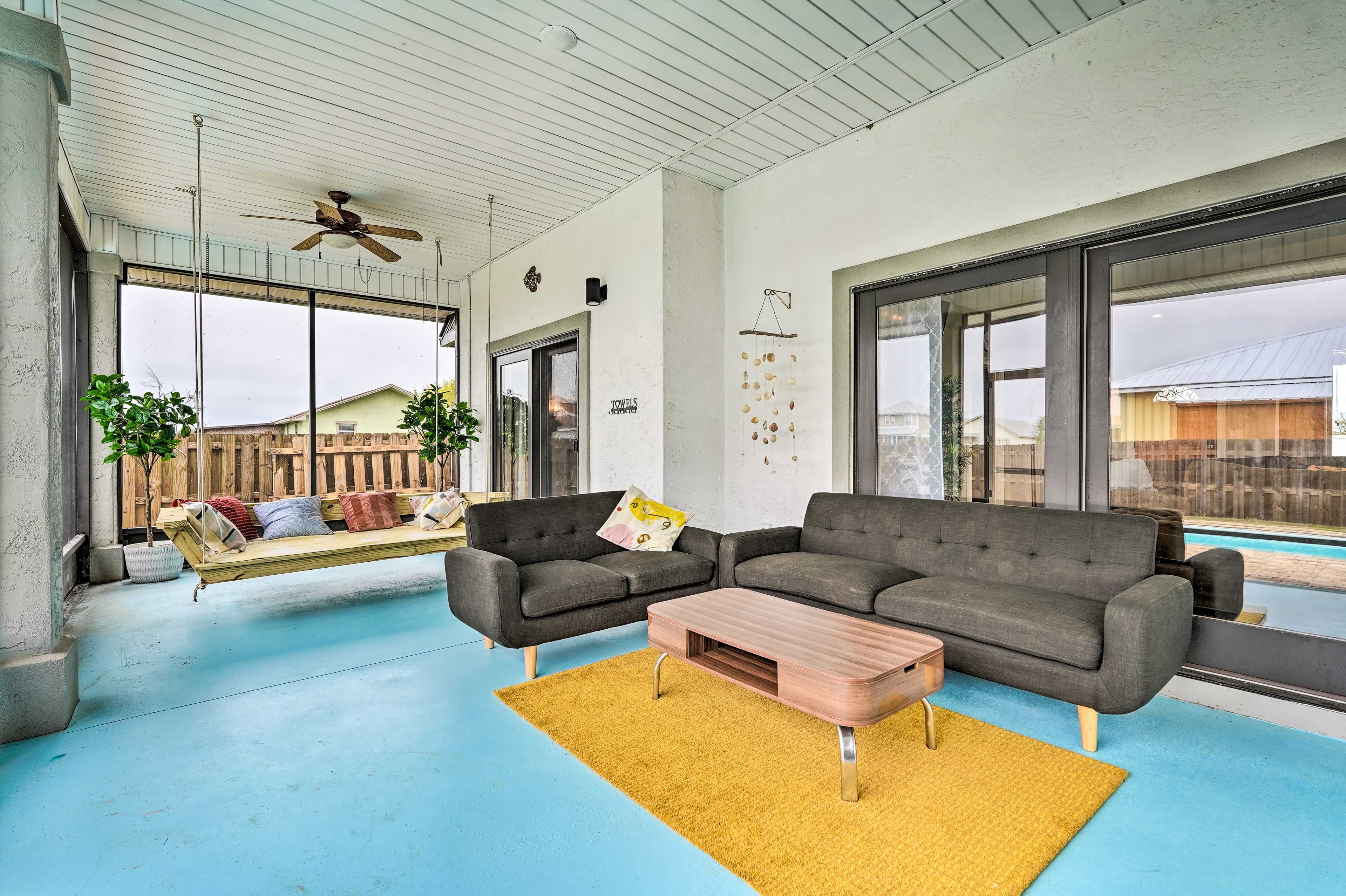 Large Screened Patio | Keyless Entry