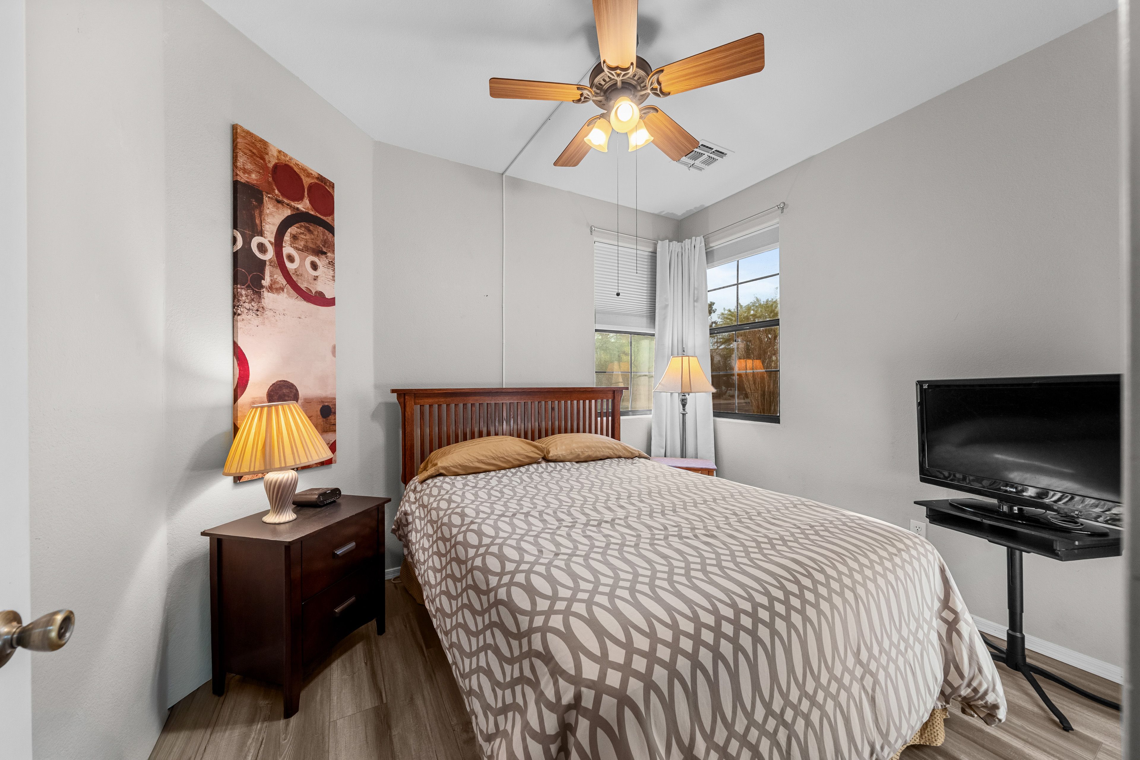 Bedroom 2 | Queen Bed | Closet