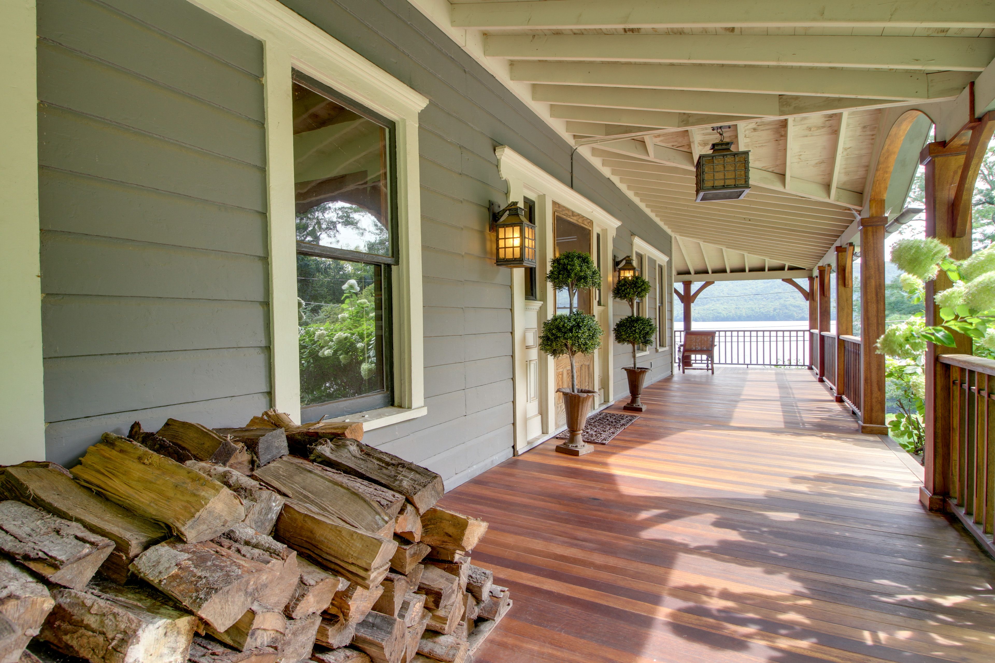 Wraparound Porch