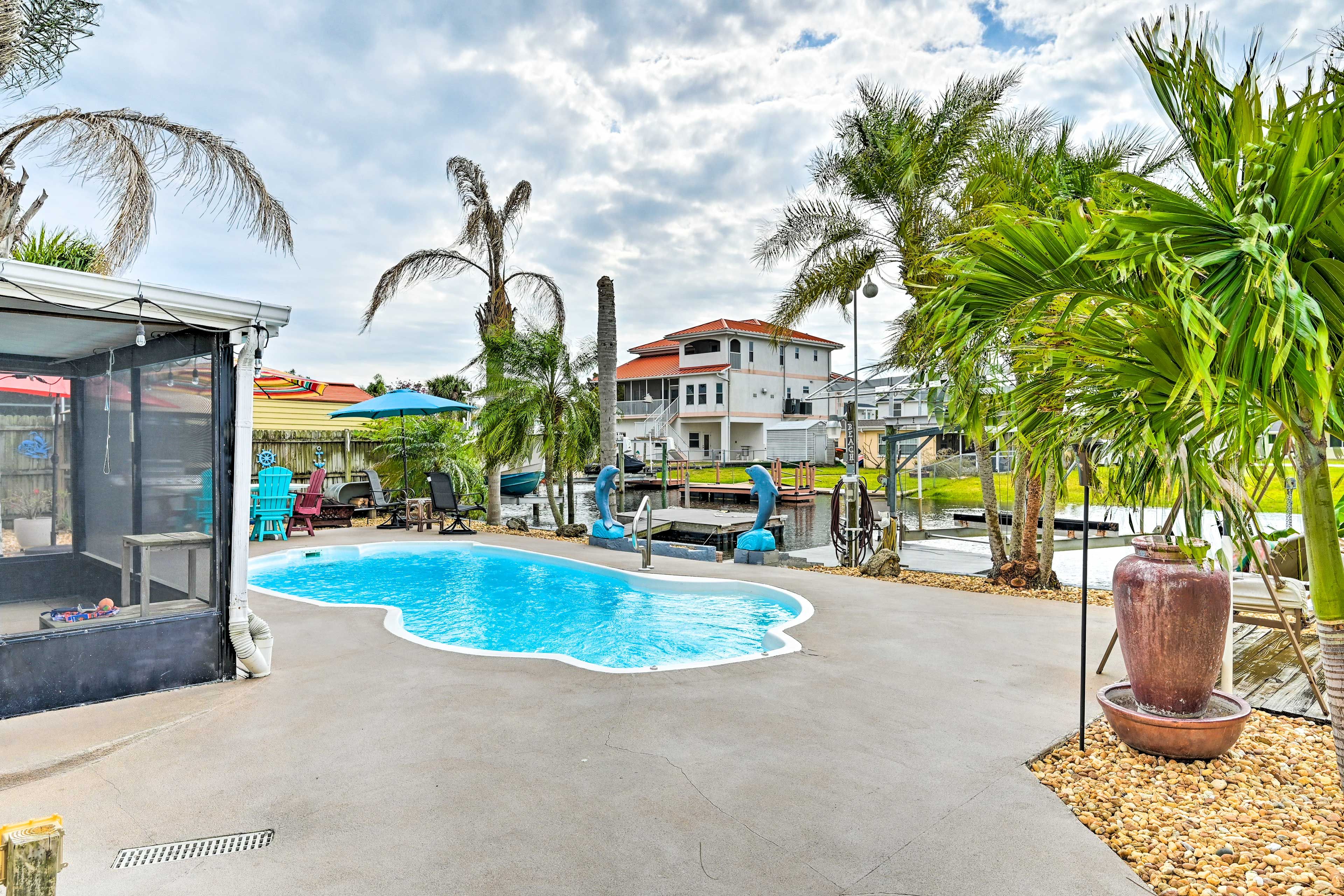 Private Pool (Depth 3'-6')