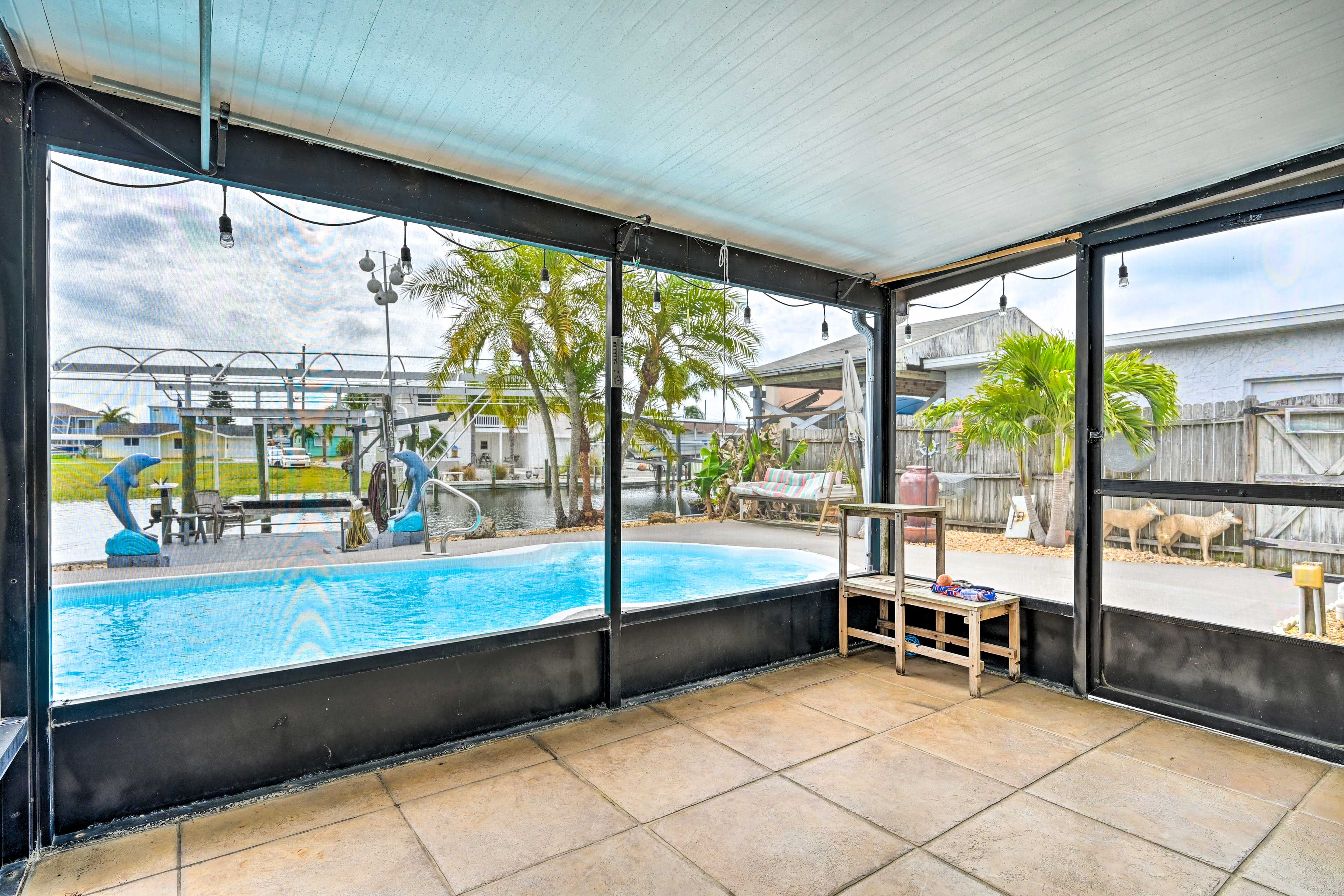 Screened-In Porch