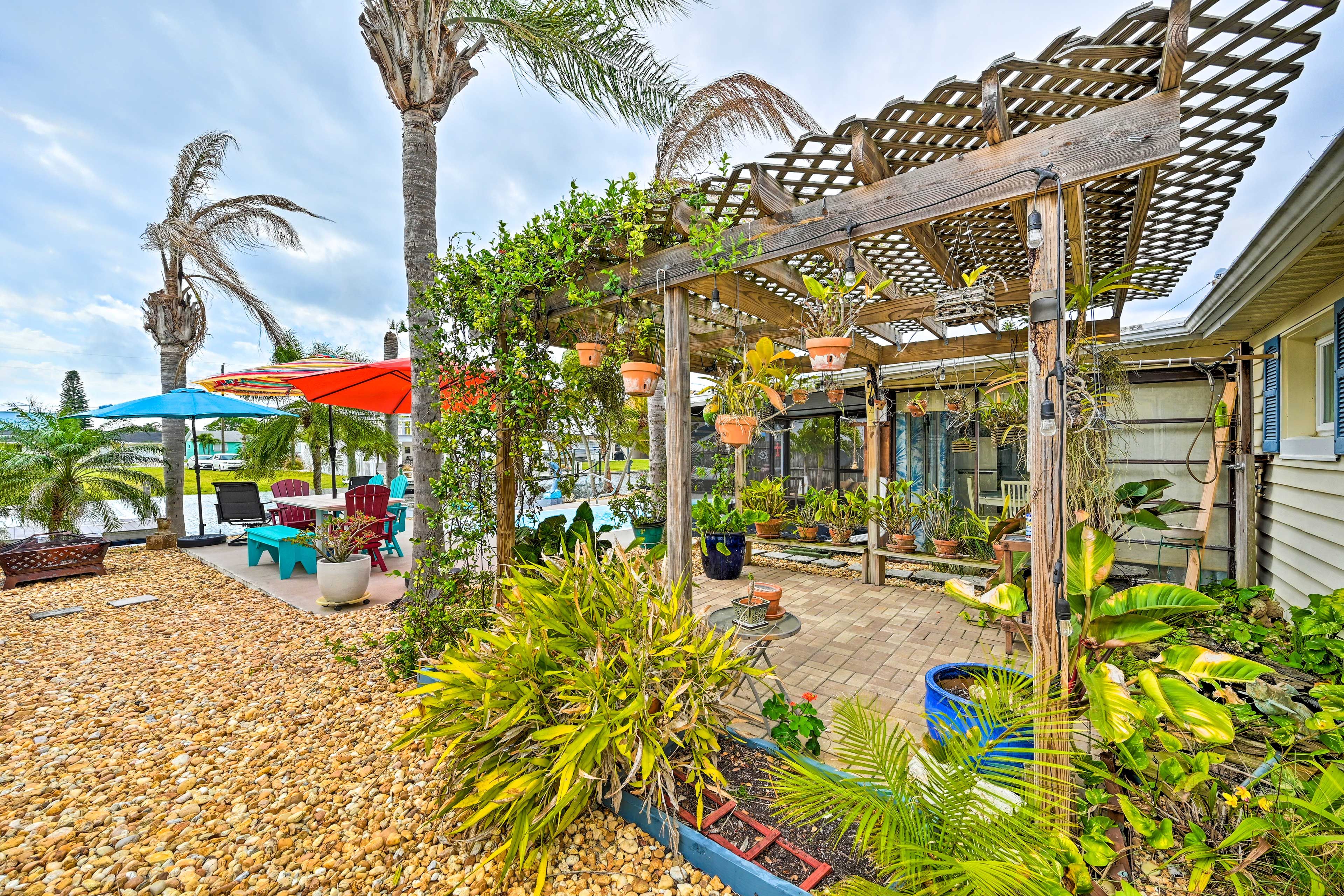 Pergola w/ Garden | Koi Pond