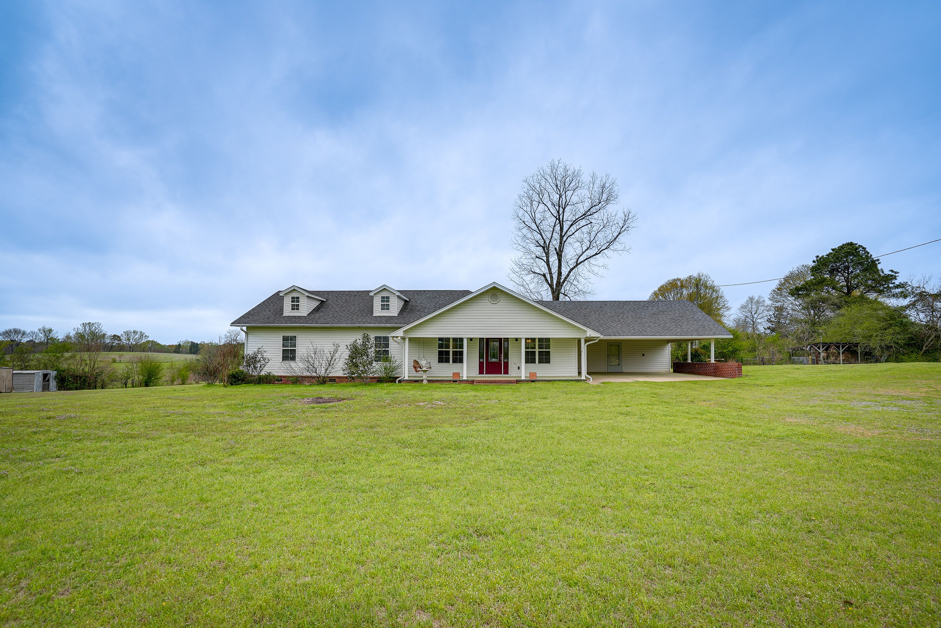 Marion Vacation Rental | 5BR | 2.5BA | 2,500 Sq Ft | Step-Free Access