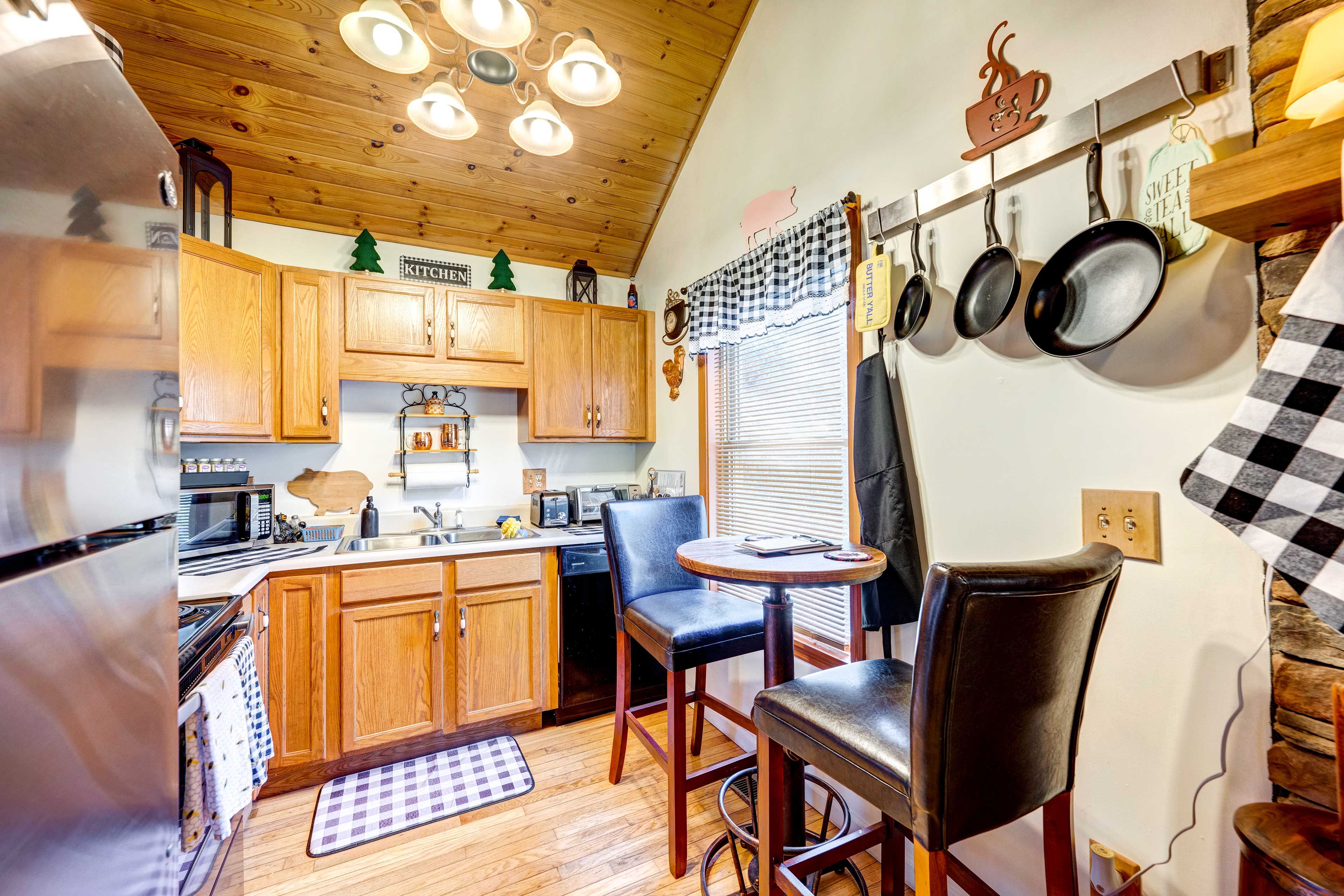 Kitchen | Spices | Dishware & Flatware