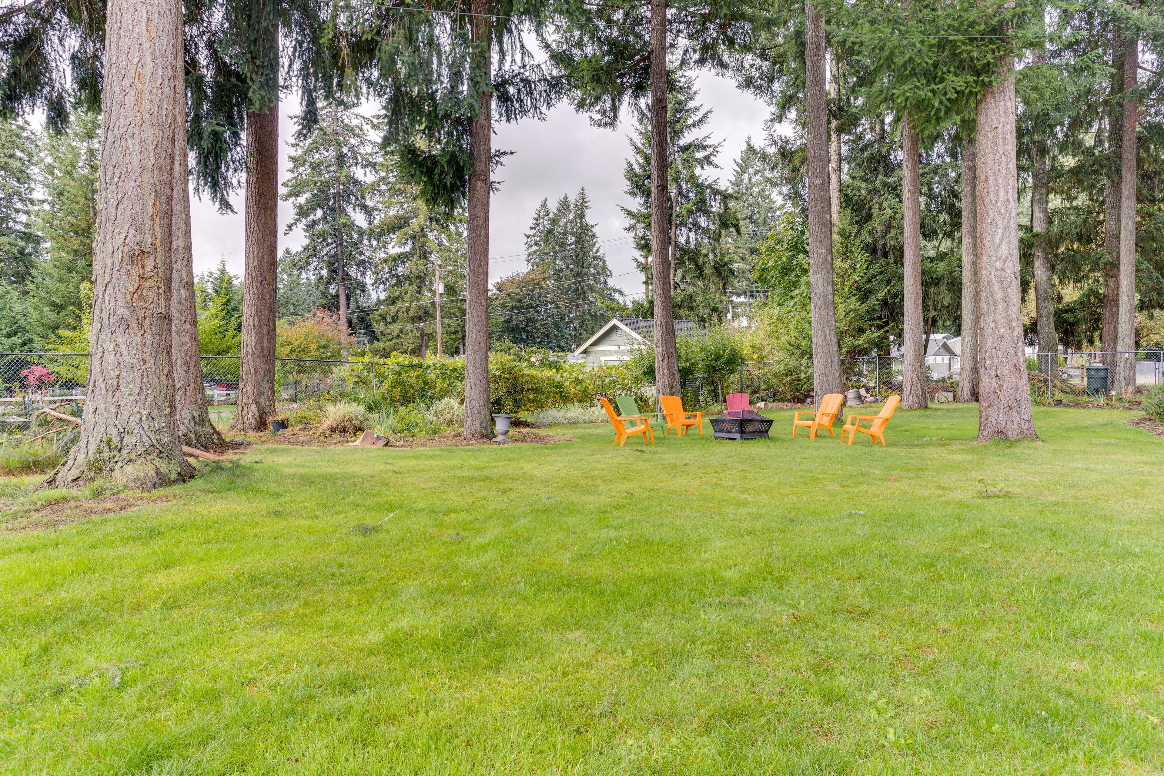 Spacious Yard | Fully Fenced | Fire Pit